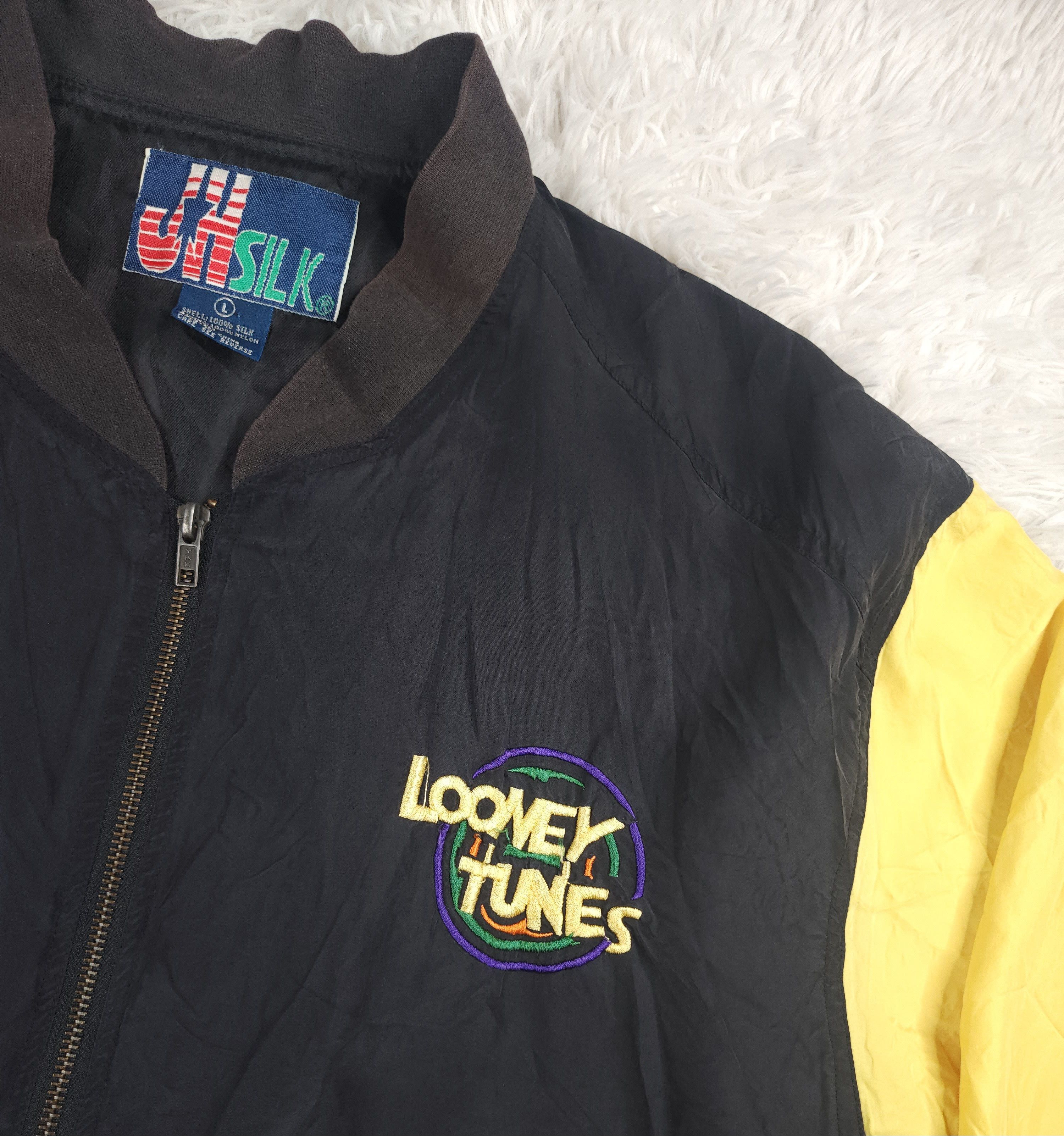 Warner Bros Vintage JH Silk Looney Tunes full zip windbreaker jacket Size US L / EU 52-54 / 3 - 4 Thumbnail