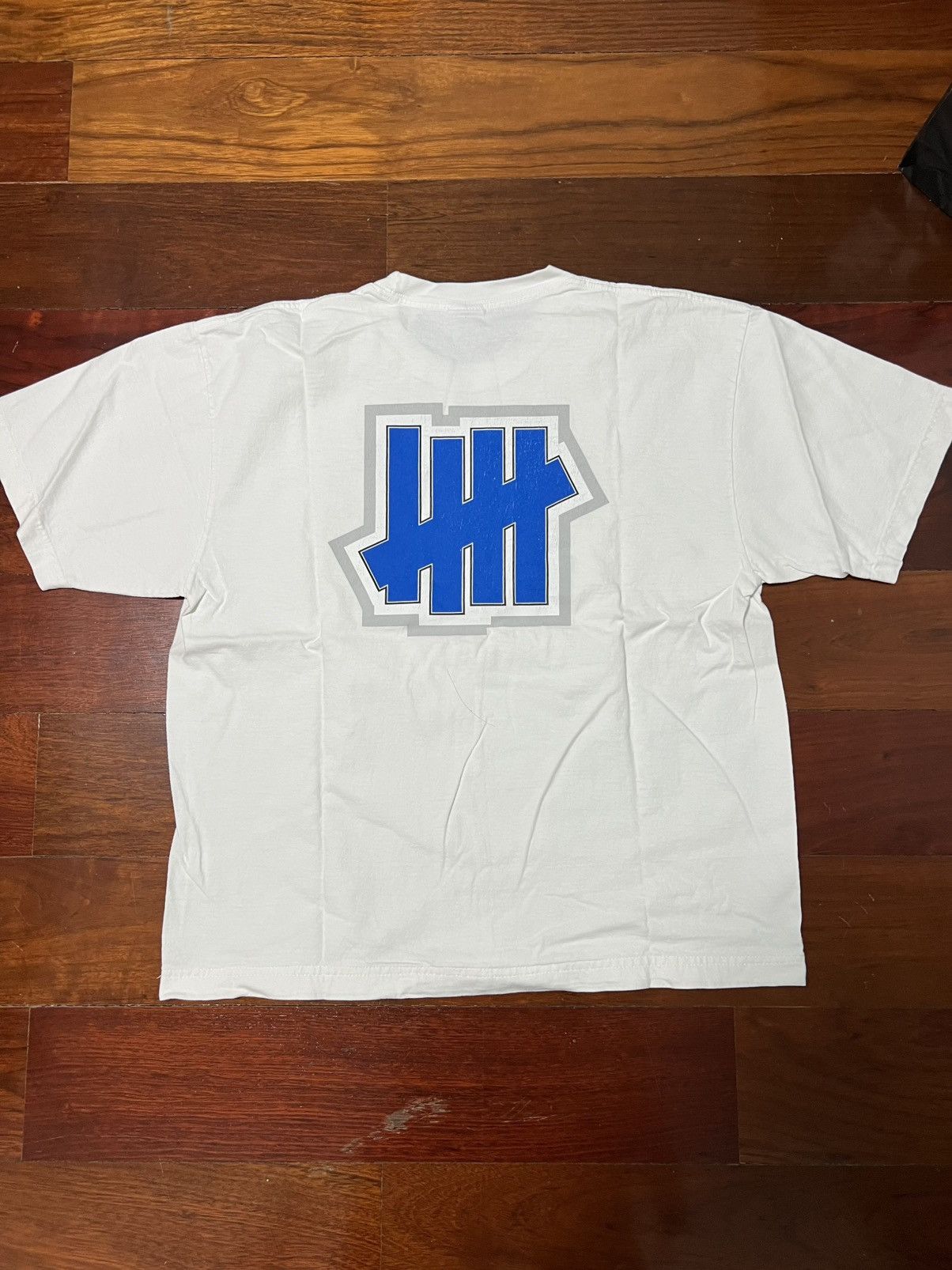 Undefeated Undefeated White Logo Tee Size US L / EU 52-54 / 3 - 2 Thumbnail
