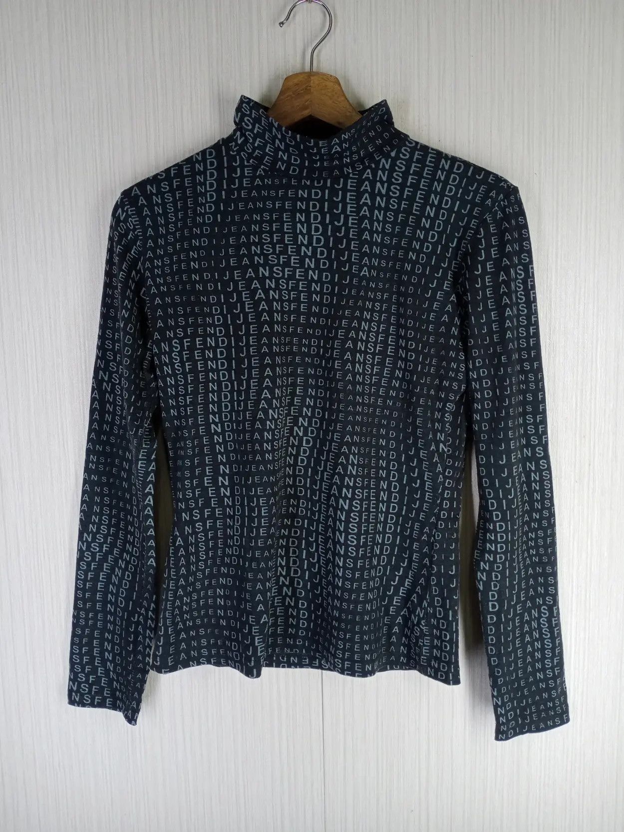 Fendi Rare Fendi Jeans Monogram Wavy Print Turtleneck Long Sleeve Size S / US 4 / IT 40 - 2 Thumbnail