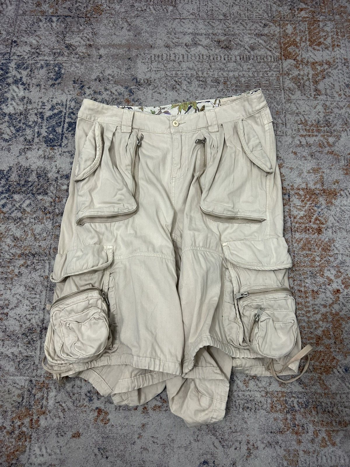 If Six Was Nine As Know As Super Wide Cargo 3D Pocket Short Pants Size US 34 / EU 50 - 3 Thumbnail