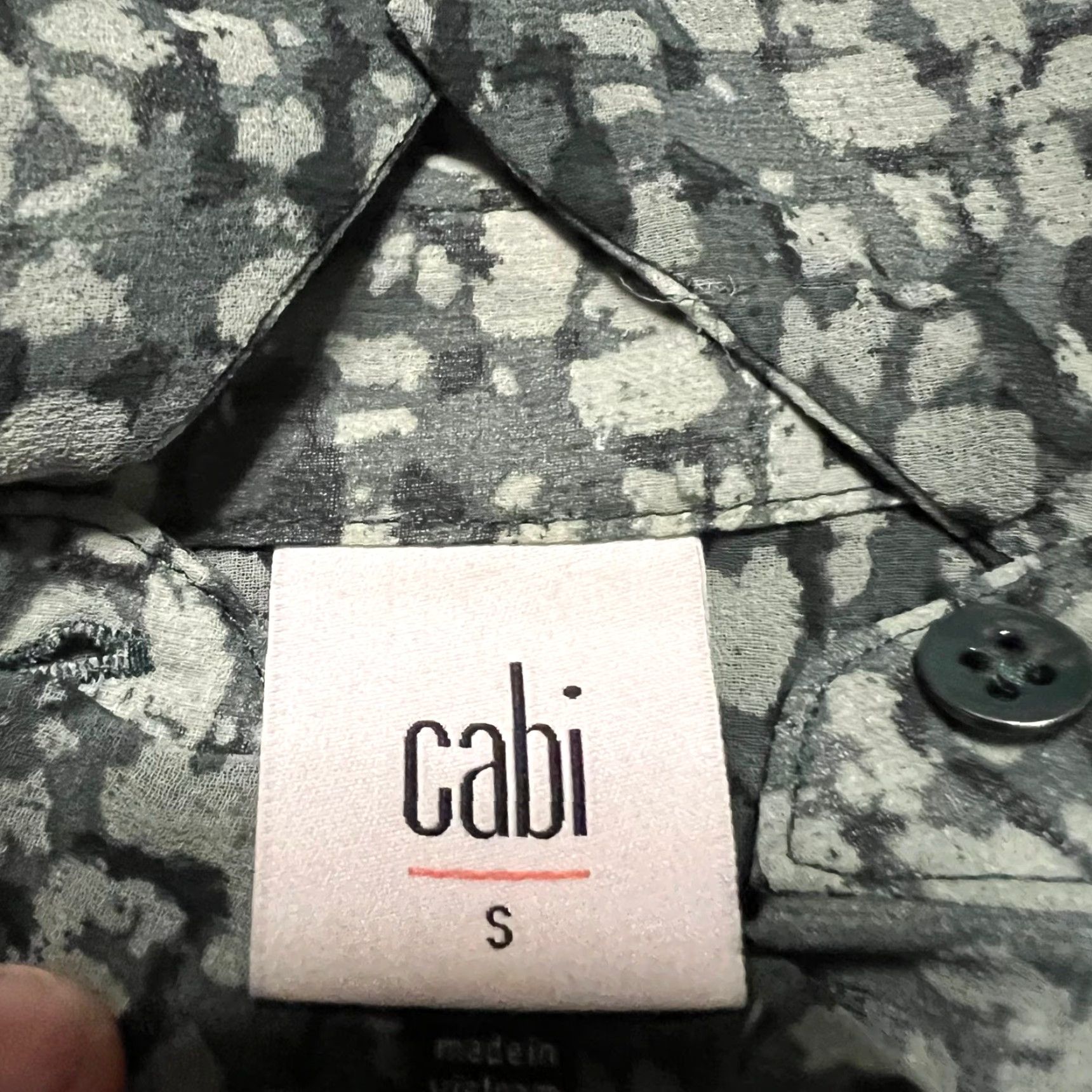 Vintage CAbi Shirt Blouse Womens Small Twist Front Long Sleeve Semi Sheer Green 4339 Womens Size S / US 4 / IT 40 - 6 Thumbnail
