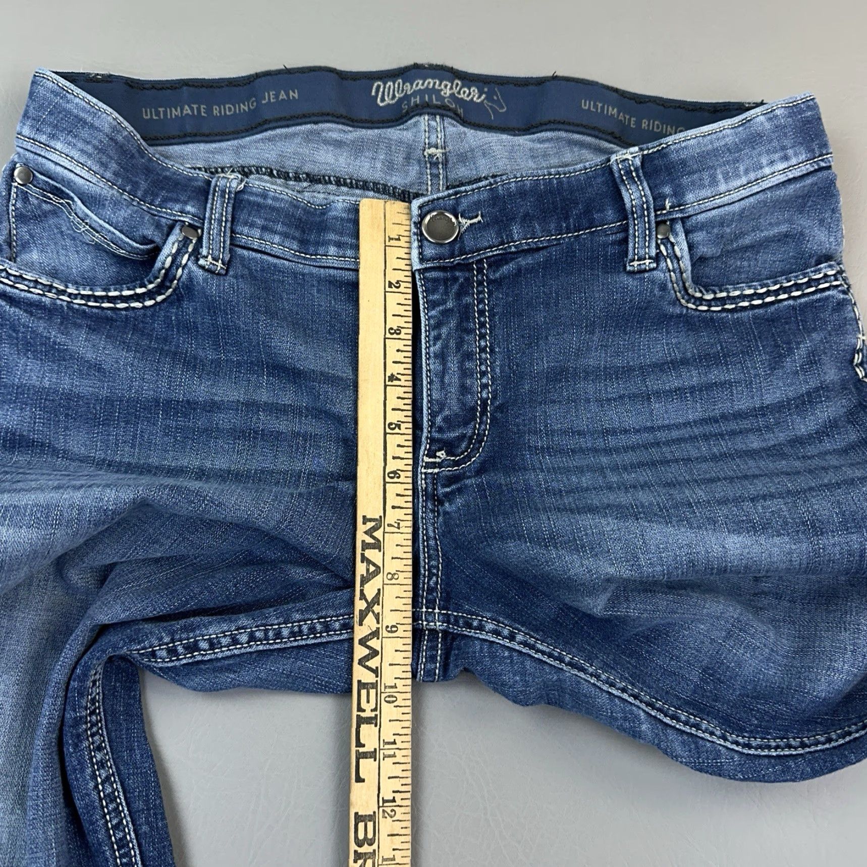 Wrangler Wrangler Jeans Women’s 13x34 34x33 Dark Wash Shilow Bootcut Cowgirl Stretch Jeans Women’s Casual Cowboy USA 5-Pocket Design Mens? Size 34" / US 12 / IT 48 - 6 Thumbnail