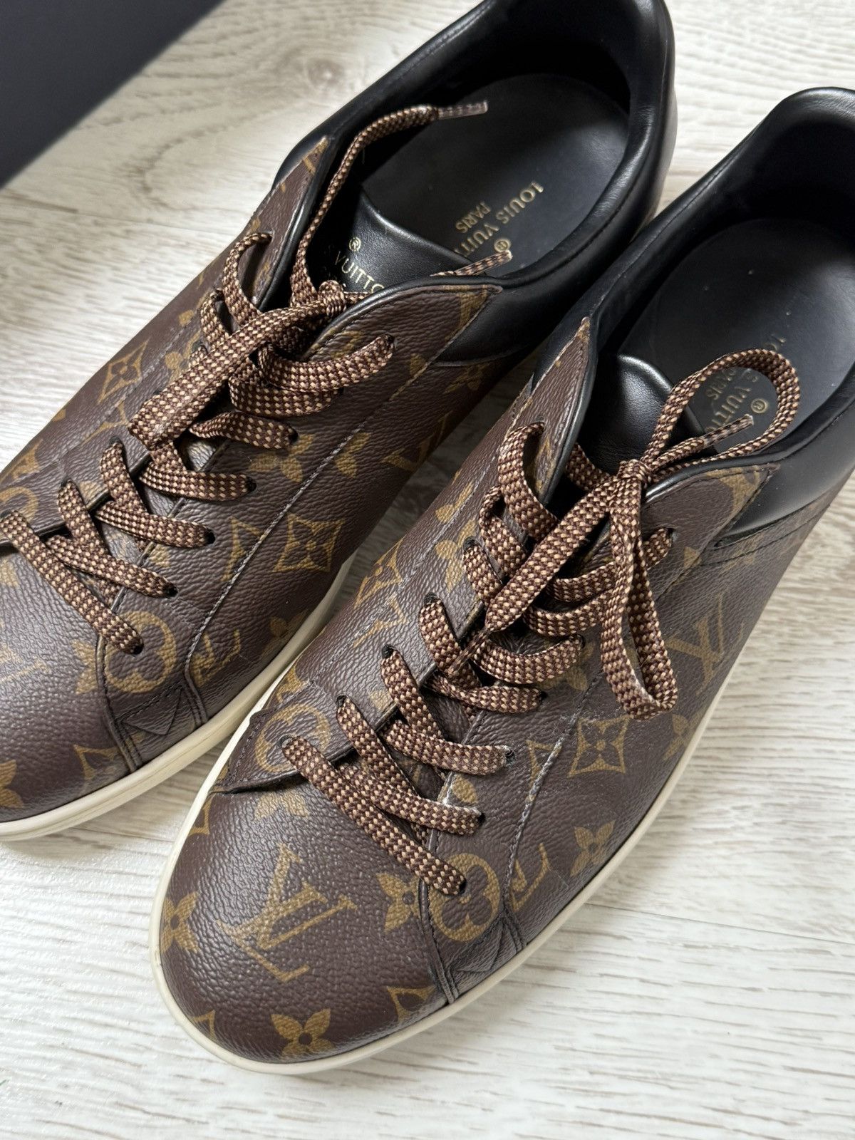 Louis Vuitton louis vuitton luxembourg Size US 7.5 / EU 40-41 - 4 Thumbnail