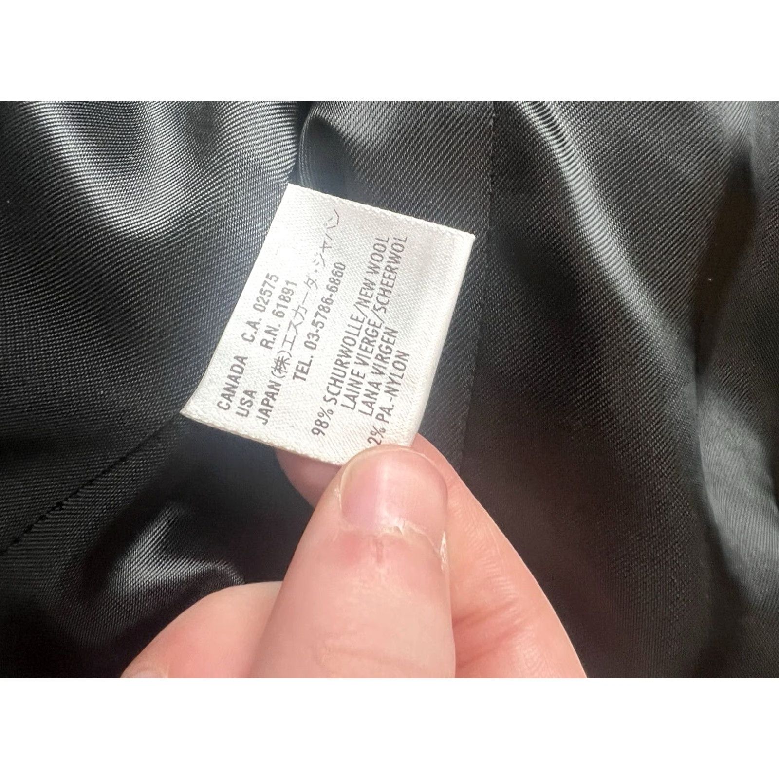 Escada VINTAGE ESCADA Women’s Wool Blazer Textured Knit Black Size 36, Single-Breasted, Button, Logo, Embroidered, Wool Jacket, Womens, Classic Designer Size XS / US 0-2 / IT 36-38 - 7 Thumbnail