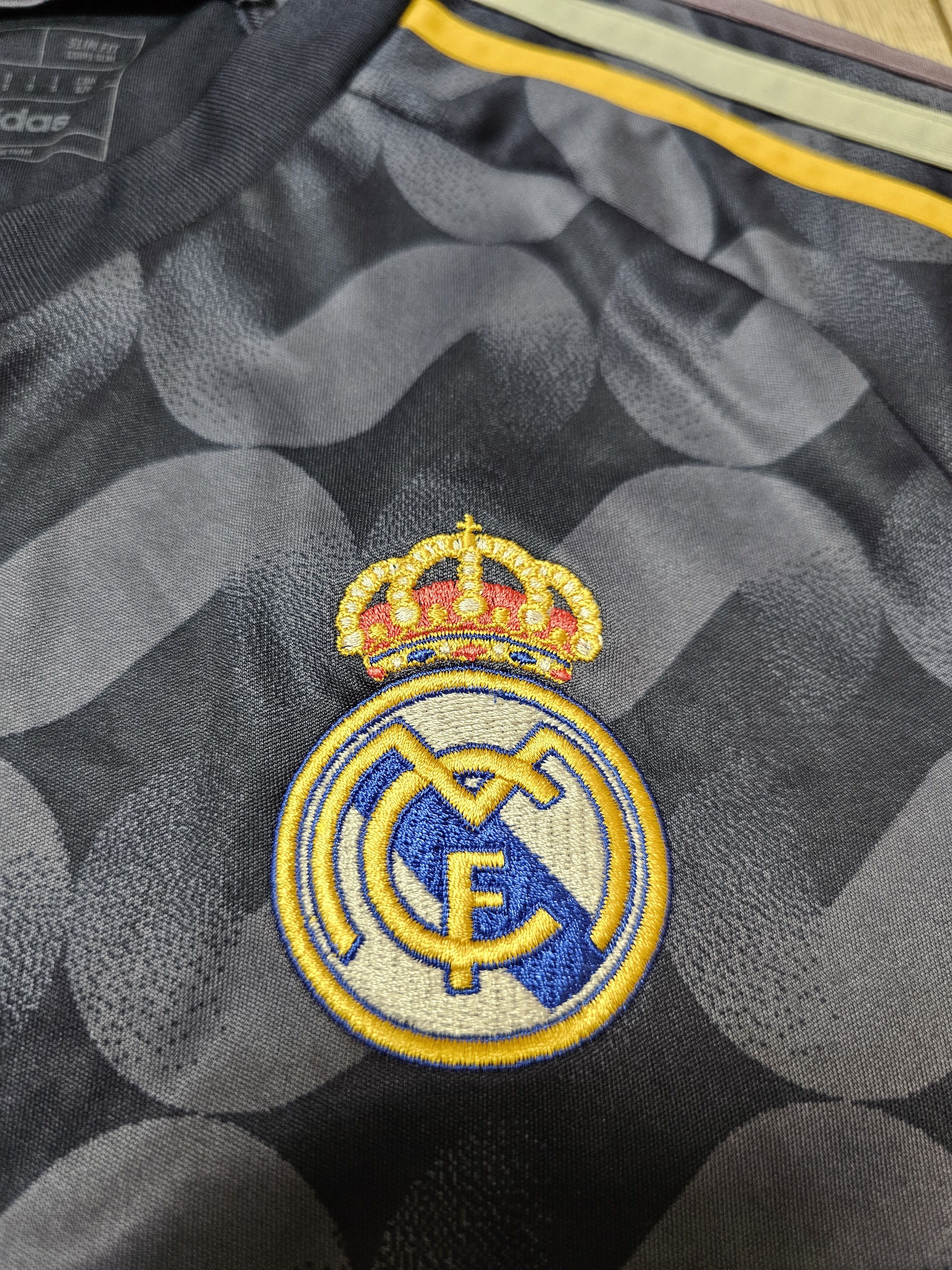 Adidas × All Sport REAL MADRID 2023 2024 AWAY FOOTBALL SHIRT SOCCER JERSEY Size US S / EU 44-46 / 1 - 4 Thumbnail
