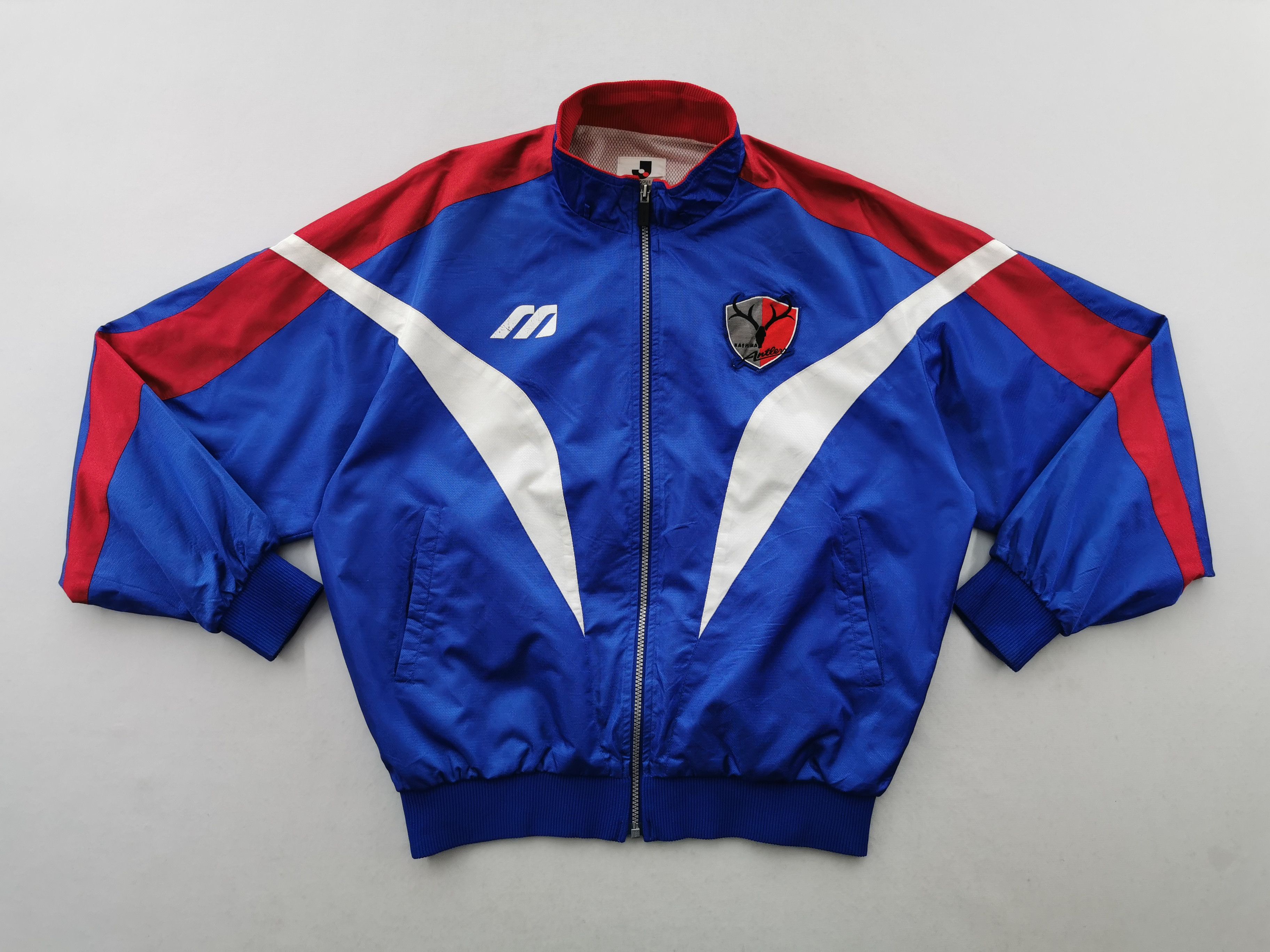 Mizuno sold J. League Suntory rare jacket like new.