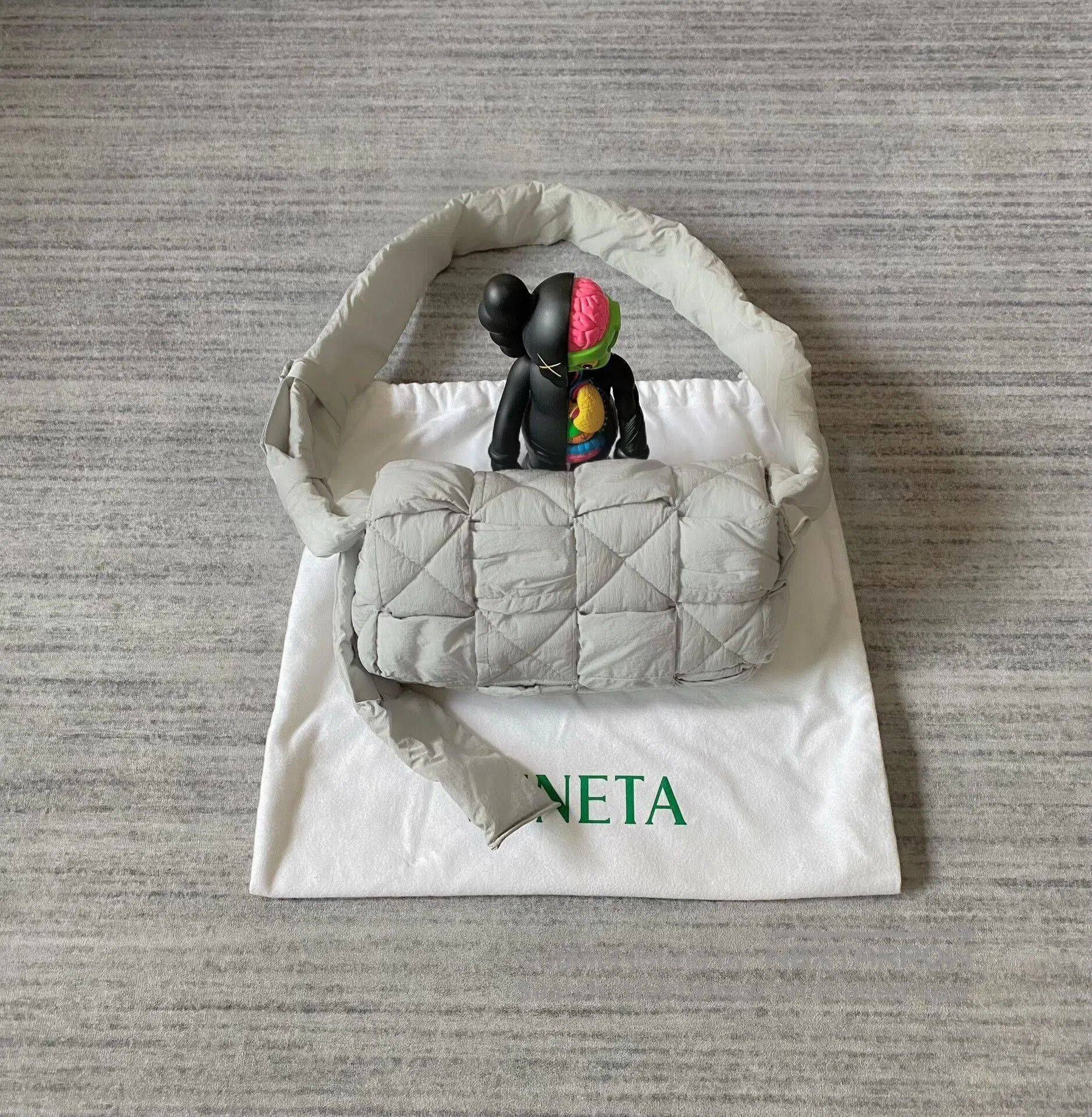 Bottega Veneta Bottega Veneta Quilted Cloud Shoulder Bag. Size ONE SIZE - 2 Thumbnail