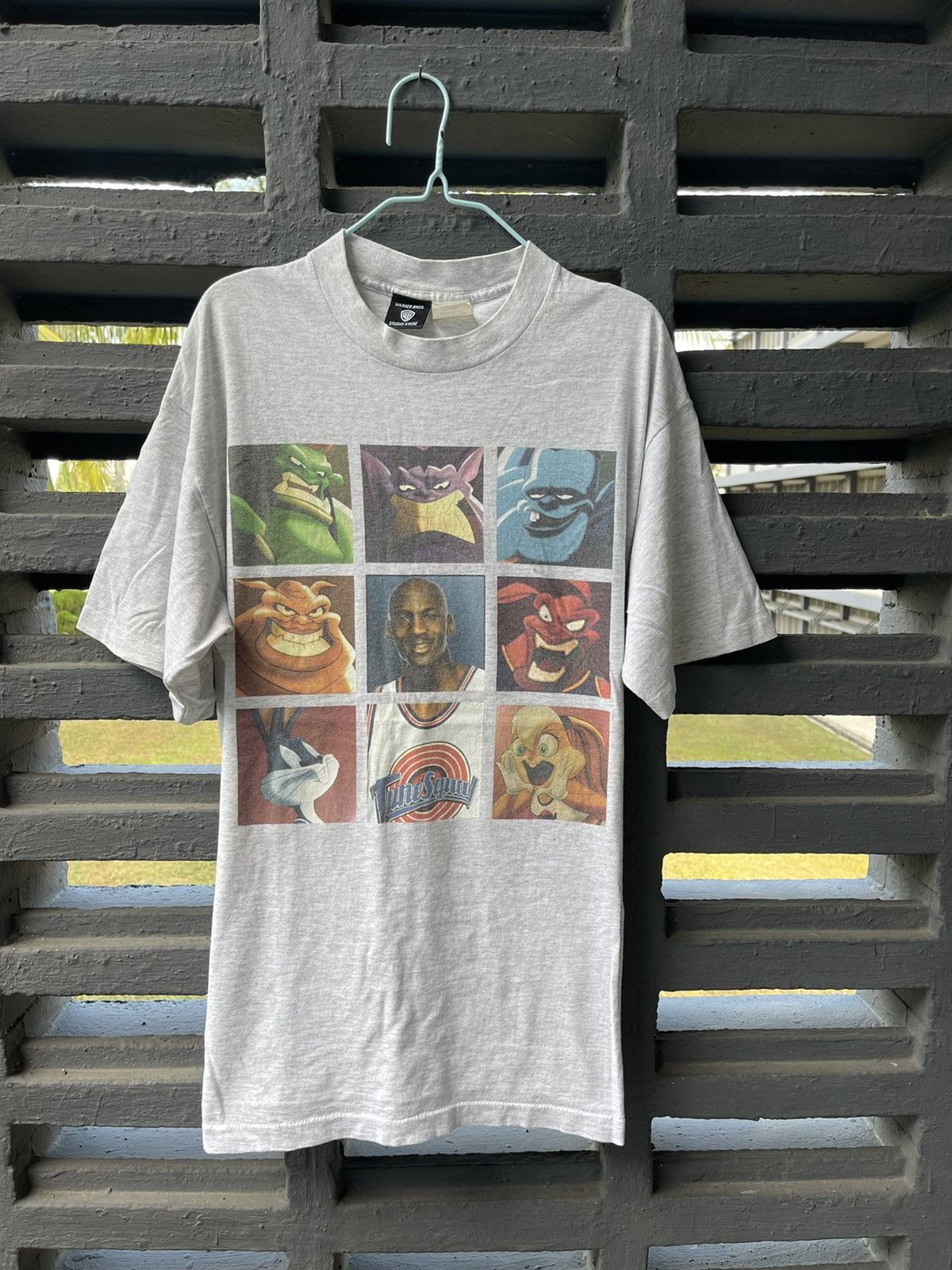 Warner Bros space jam 1996 Michel jordan tee