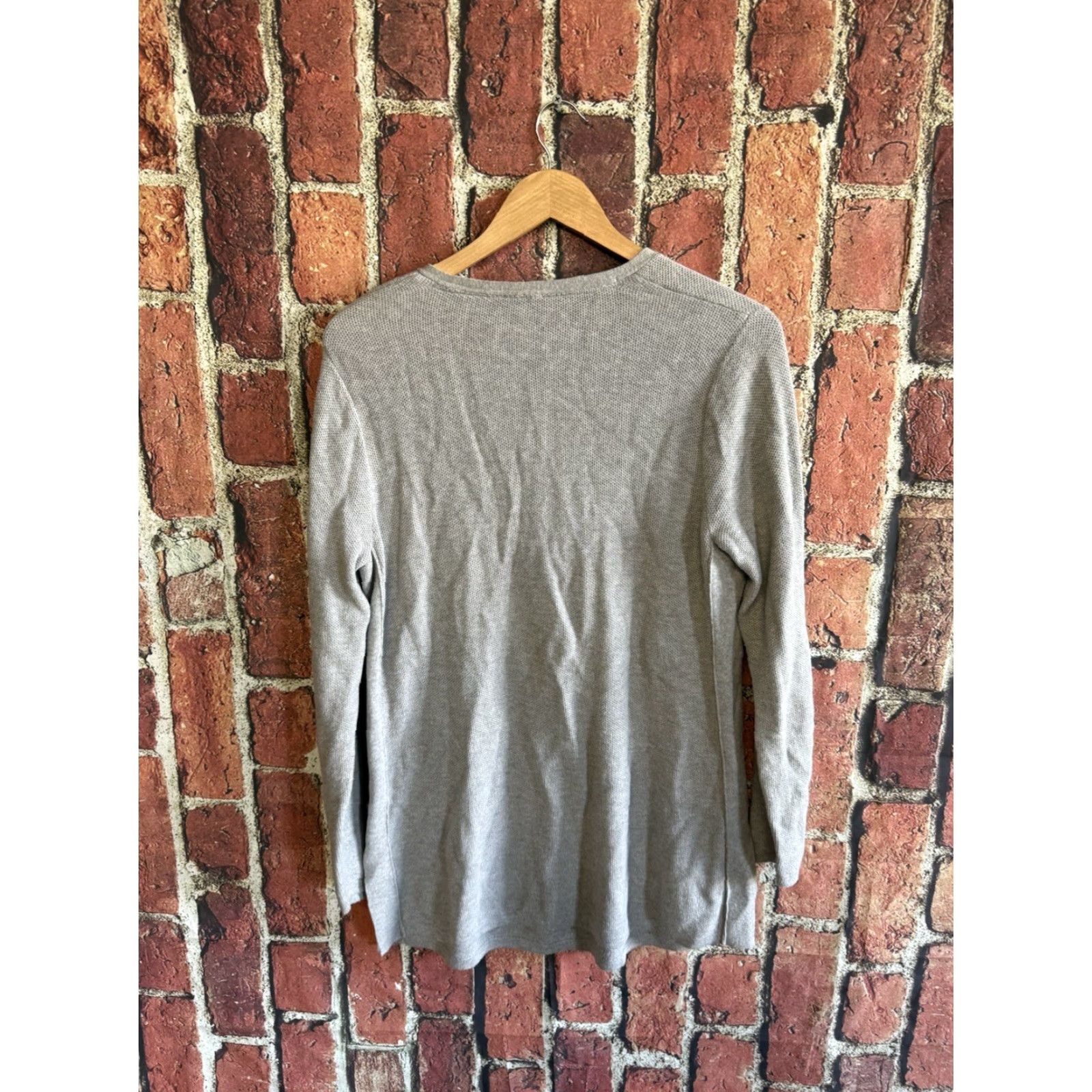 J. Jill J. Jill Womens Gray Knit Long Sleeve V-Neck T-Shirt M Medium Size M / US 6-8 / IT 42-44 - 2 Thumbnail