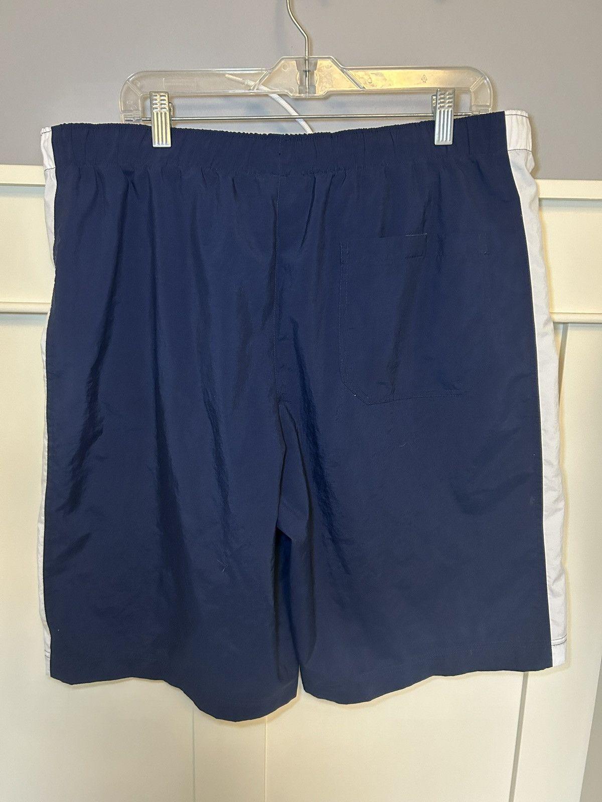 Nike Vintage Nike baggy active / swim shorts Size US 34 / EU 50 - 2 Thumbnail