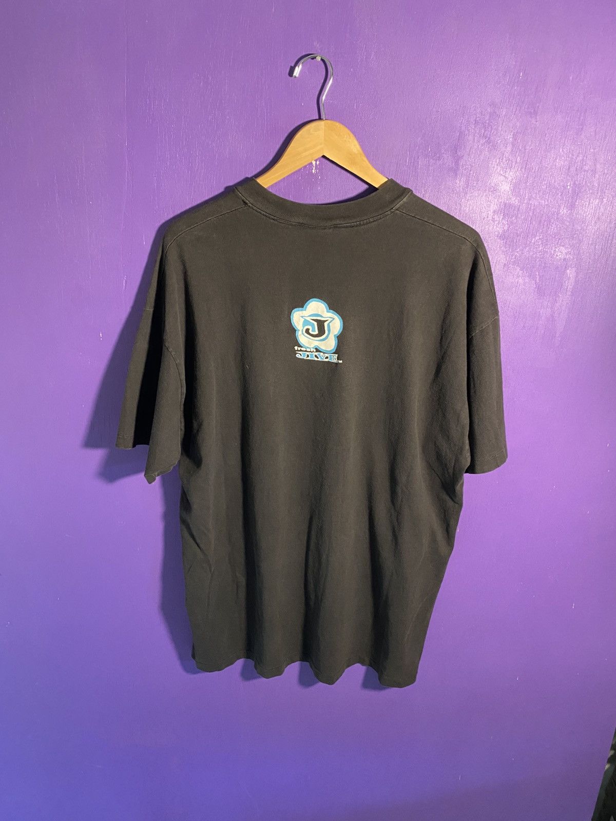 Freshjive Vintage 90s Freshjive basketball faded t-shirt Size US XL / EU 56 / 4 - 2 Thumbnail