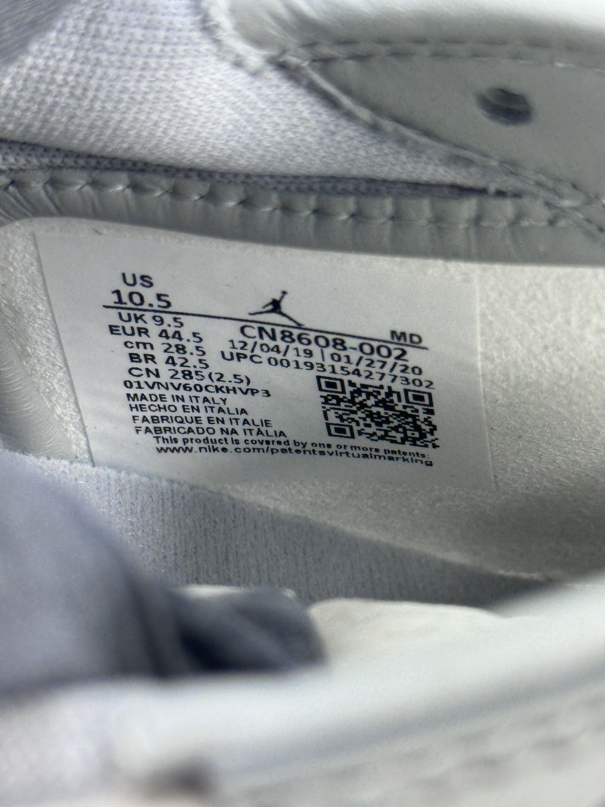 Dior × Jordan Brand AIR DIOR JORDAN SNEAKERS Size US 10.5 / EU 43-44 - 11 Thumbnail
