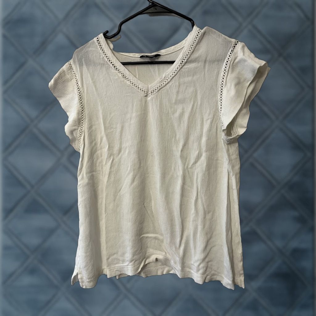 Buffalo David Bitton Buffalo David Bitton Women's M White V-Neck Crochet Lace Cap Sleeve Blouse Shirt Bohemian Basic All Seasons Collarless Lightweight Womens Size ONE SIZE - 1 Thumbnail