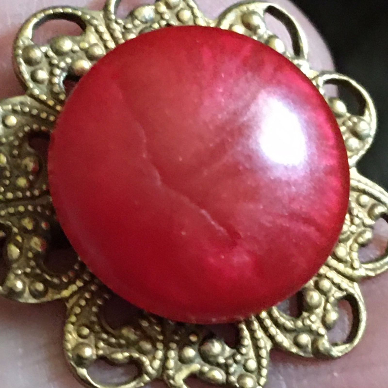 Vintage Vintage 50s red marble bakelite earring brooch set Size ONE SIZE - 2 Thumbnail