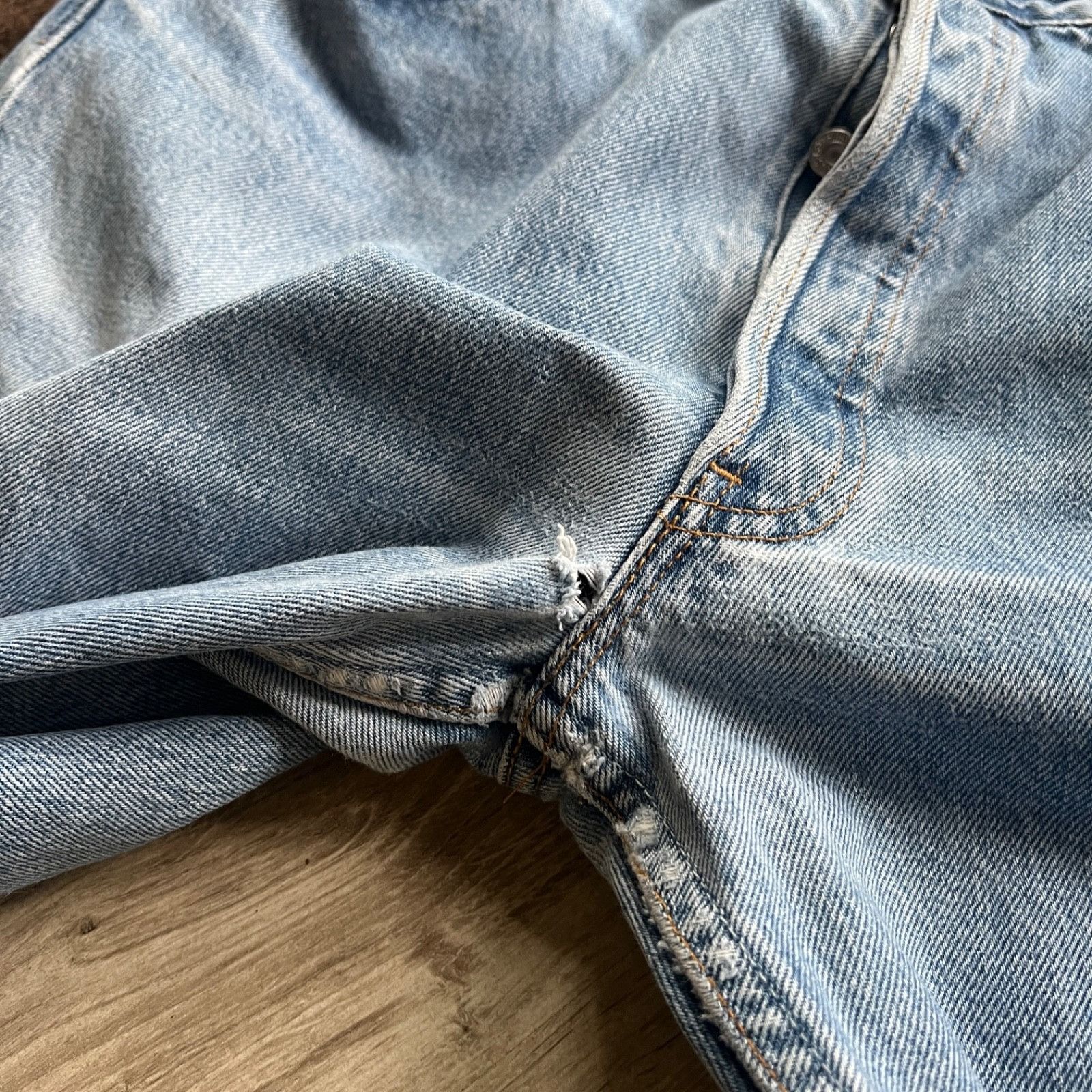 Levi's Levi’s 501 Vintage Button Fly USA Made Light Blue Jeans Size Size US 34 / EU 50 - 10 Thumbnail