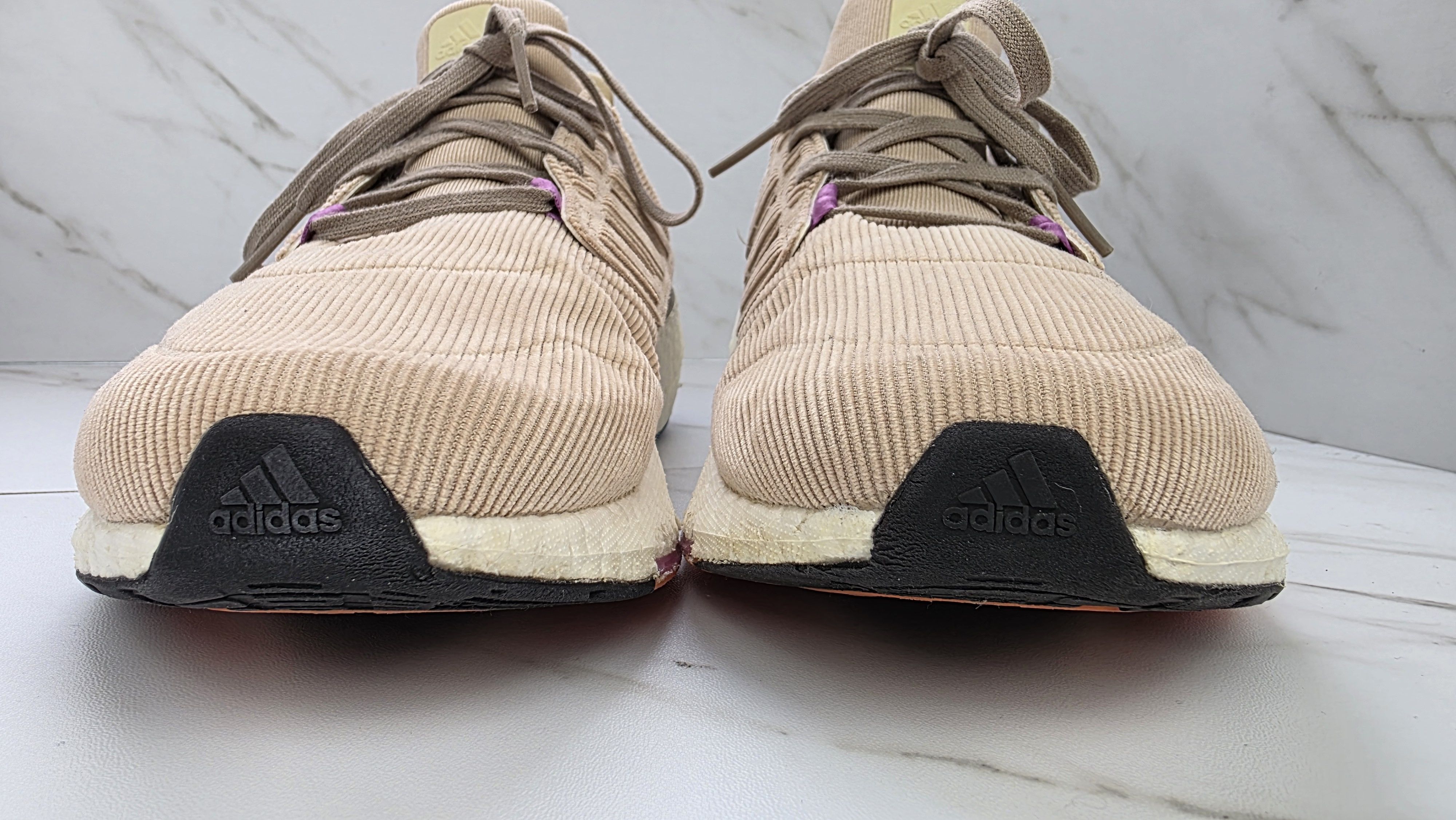 Adidas Adidas Ultraboost 22 Size US 10 / EU 43 - 7 Thumbnail