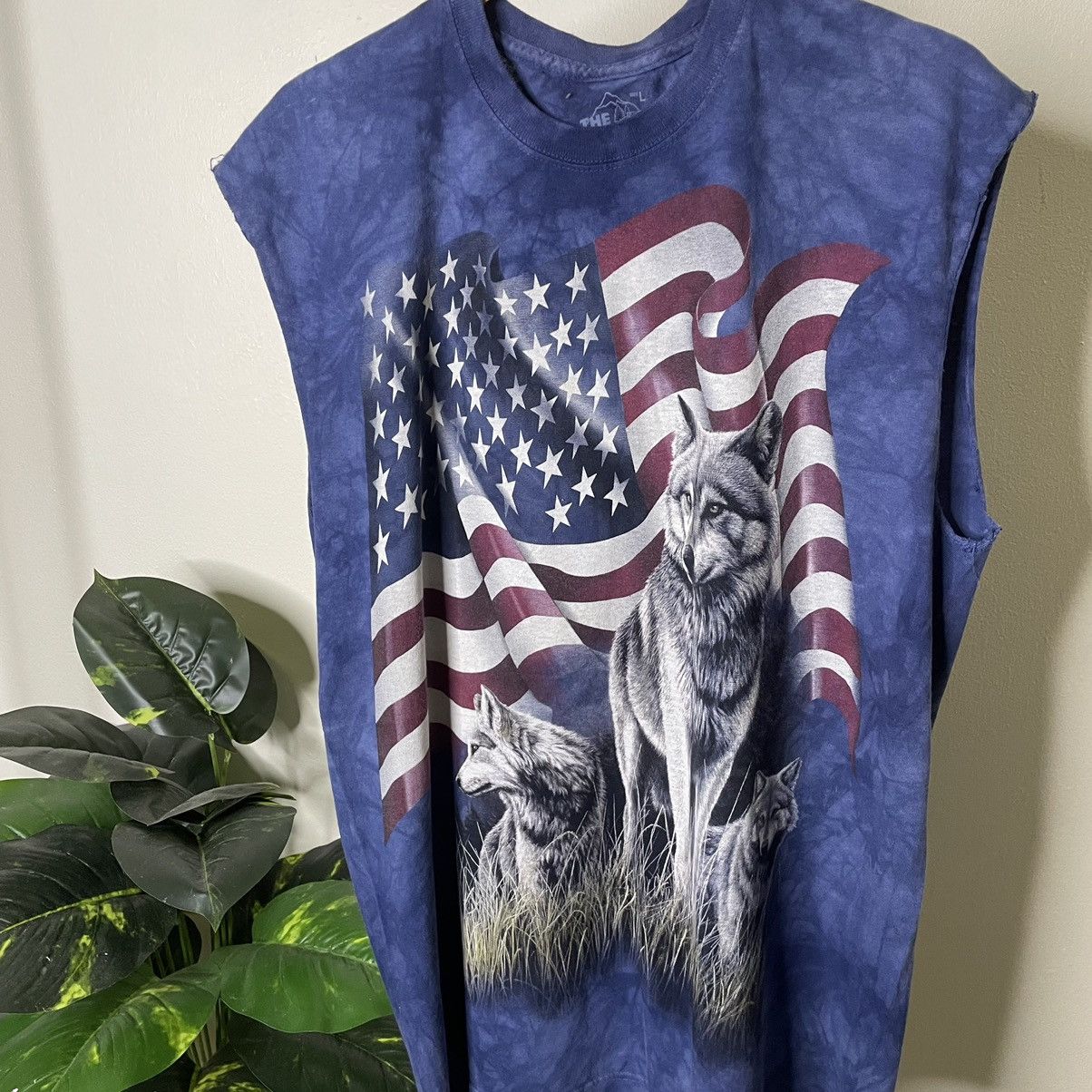 Habitat × The Mountain × Vintage Vintage Y2K The Mountain Wolf American Flag Sleeveless Size US XL / EU 56 / 4 - 2 Thumbnail
