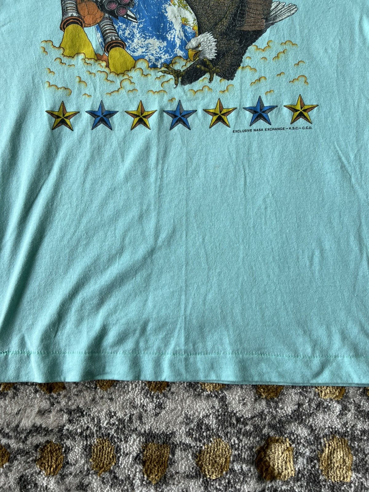 Vintage Vintage Exclusive Nasa Exchange KSC CCD t shirt Size US L / EU 52-54 / 3 - 5 Thumbnail