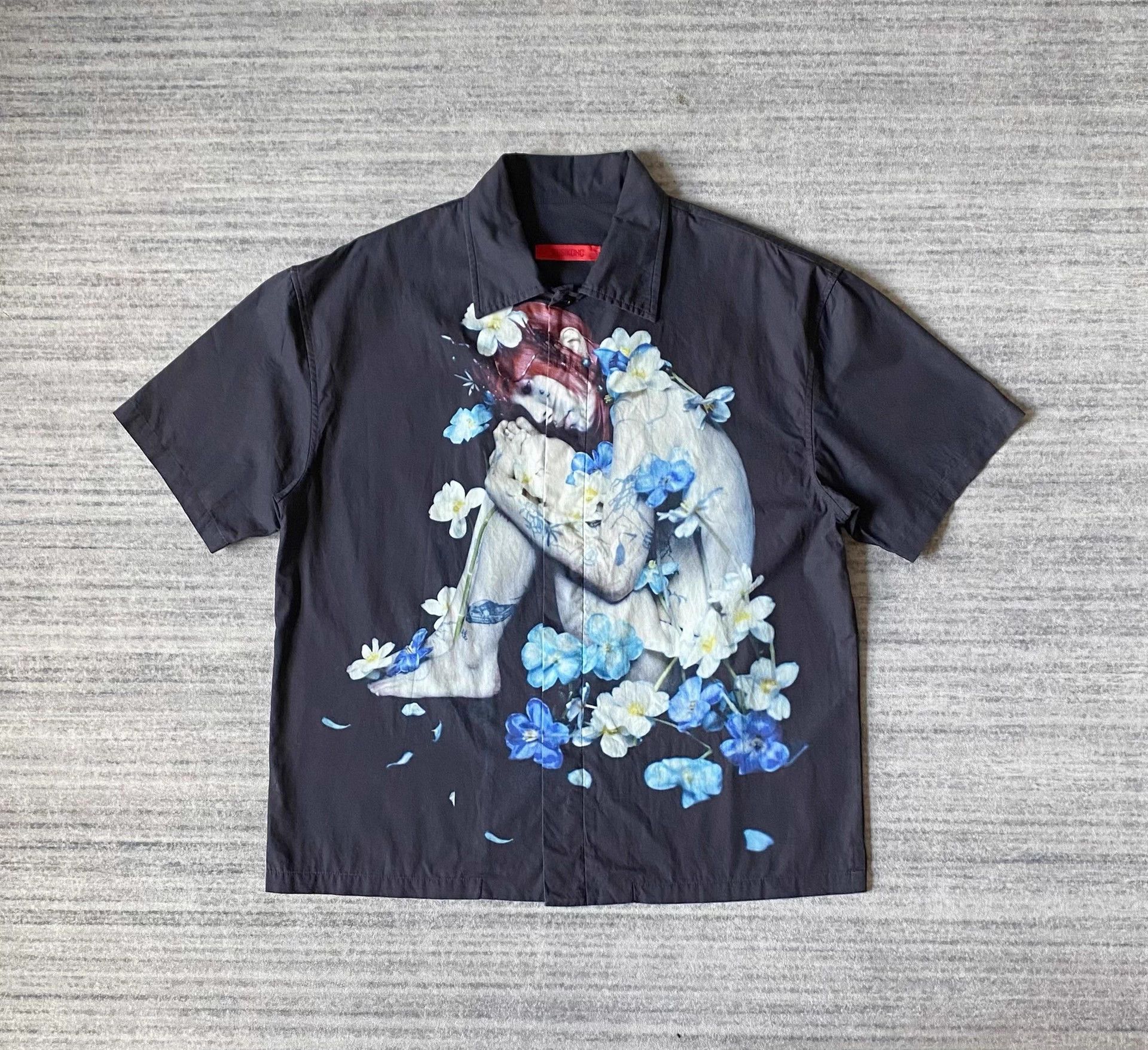 Kusikohc Kusikohc Floral Woman Rose Short Sleeve Shirt M 9.5/10 Size US M / EU 48-50 / 2 - 1 Thumbnail