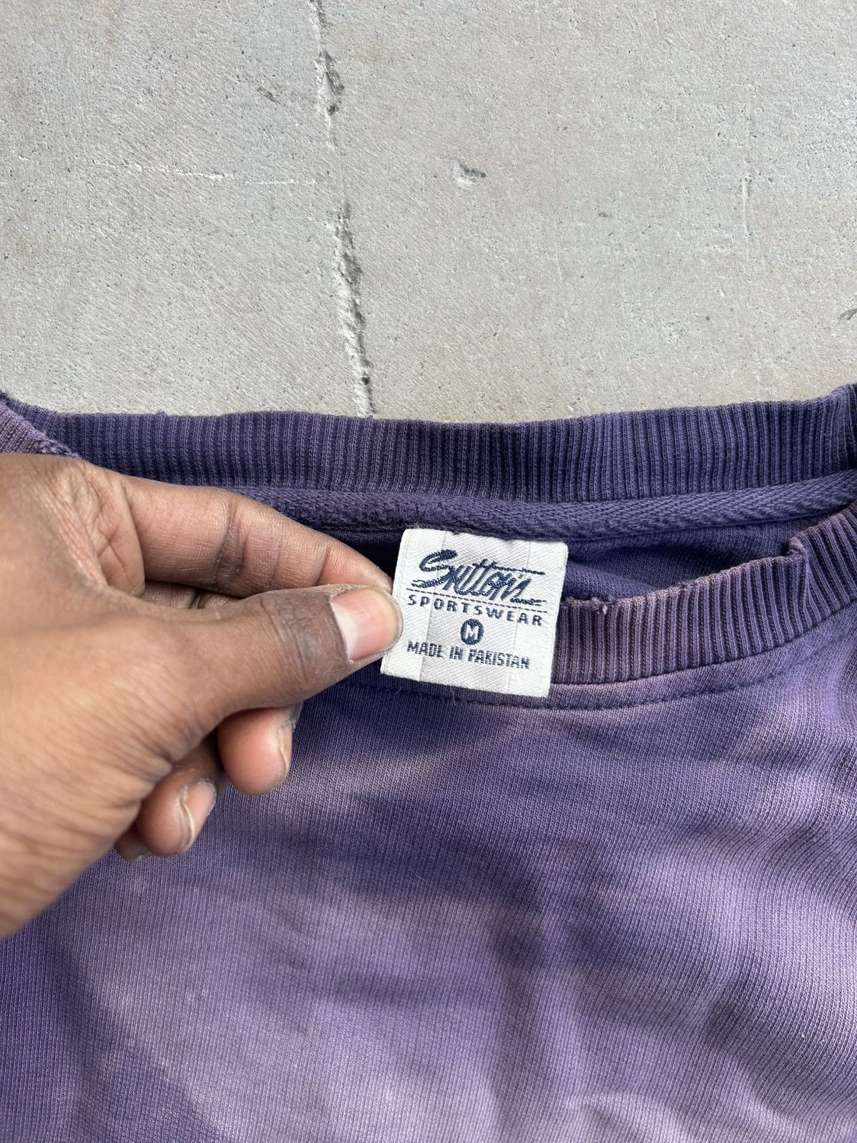 Vintage Vintage Sun Faded Blue Sweatshirt Crewneck Size US L / EU 52-54 / 3 - 5 Thumbnail