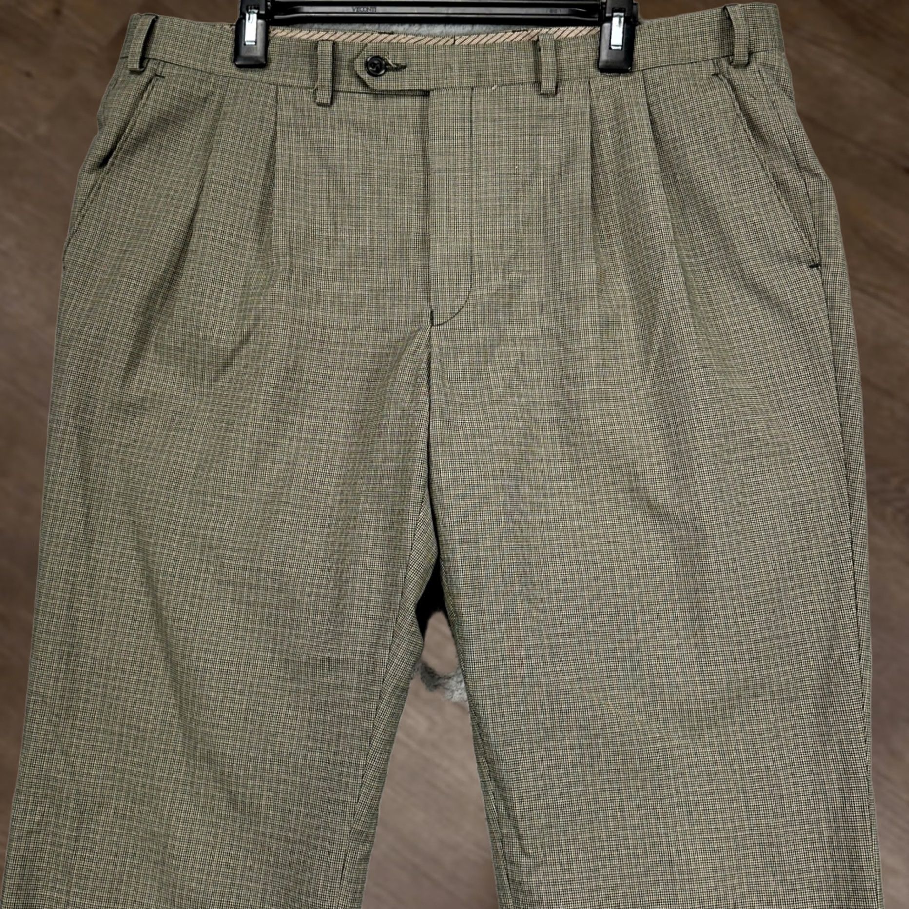 Ralph Lauren Lauren Ralph Lauren Mens Dress Pants 39X30 Tan Grey Houndstooth Pleated Straight Pants Mens 39X30 Beige Belted Slacks Office Formal Pants Mens Size US 39 - 1 Thumbnail