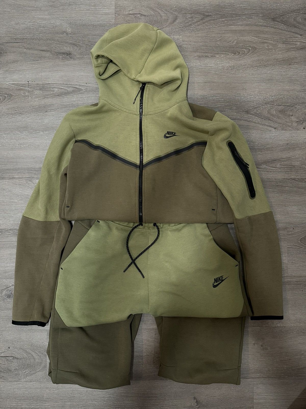 Nike Nike Tech Fleece Size US M / EU 48-50 / 2 - 6 Thumbnail