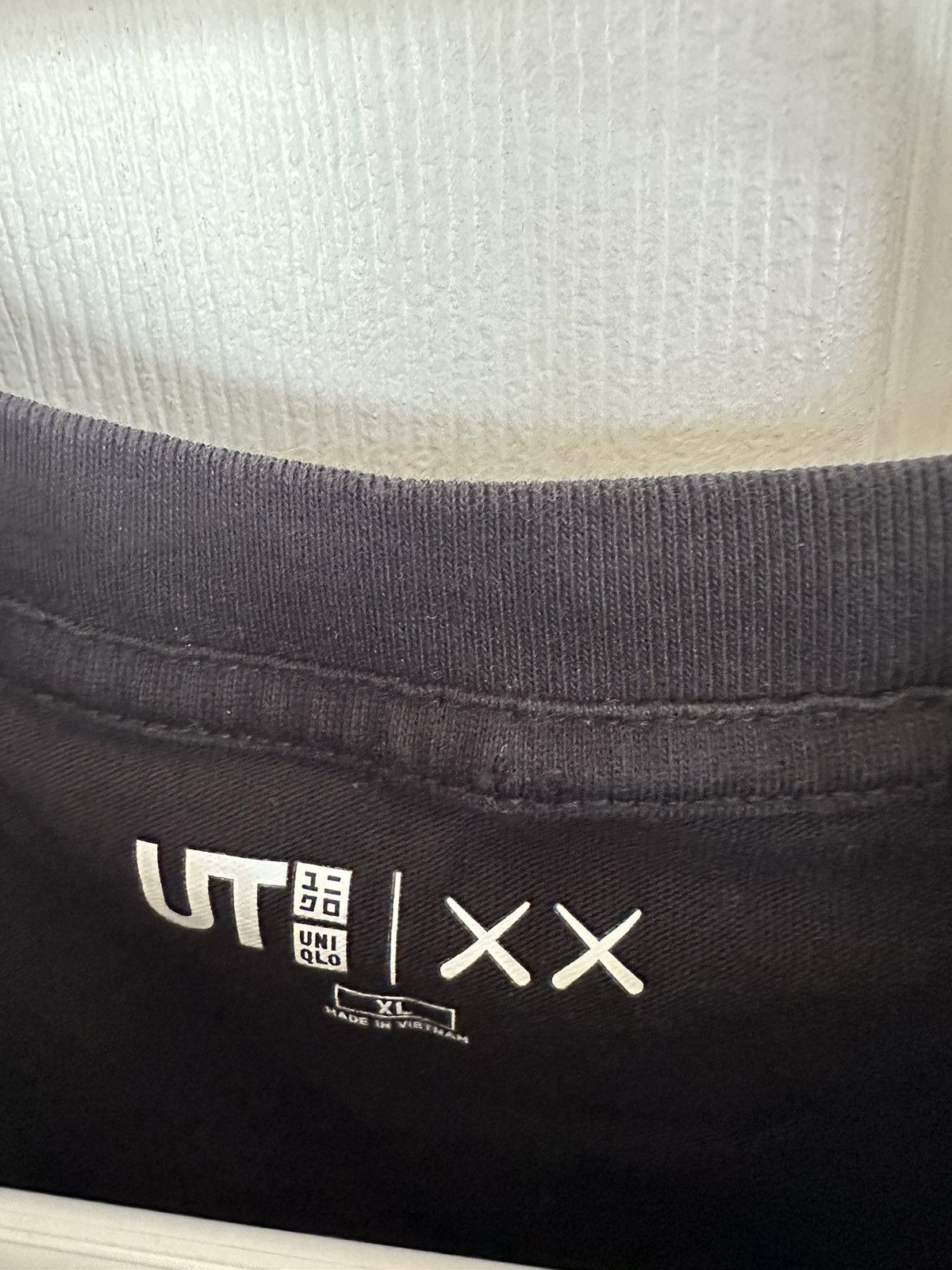 Japanese Brand × Kaws × Uniqlo UNIQLO X KAWS Father and Son tee shirt Size US XL / EU 56 / 4 - 3 Thumbnail