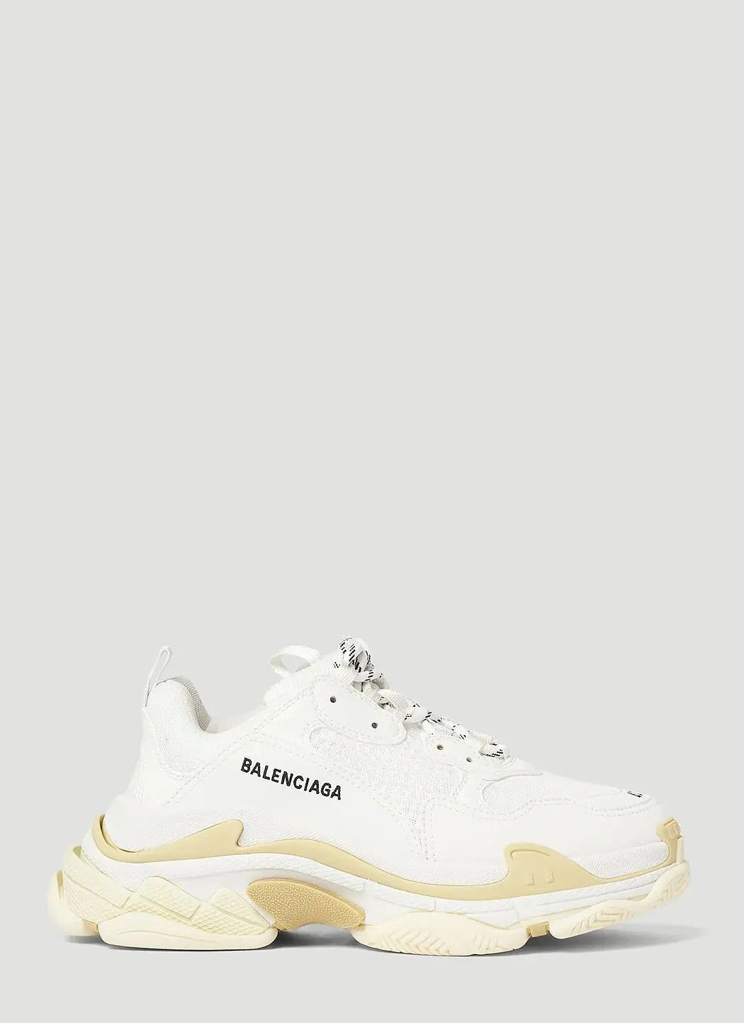 Balenciaga o1srvl11e1224 Triple S Sneakers in White Size US 8 / EU 41 - 1 Thumbnail