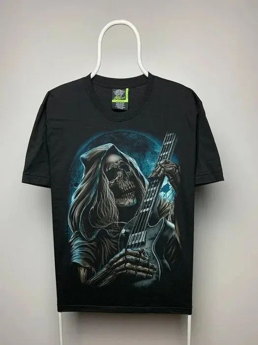 Band Tees Rock skulls guitar T-shirt size L black revers band tee Size US L / EU 52-54 / 3 - 1 Thumbnail
