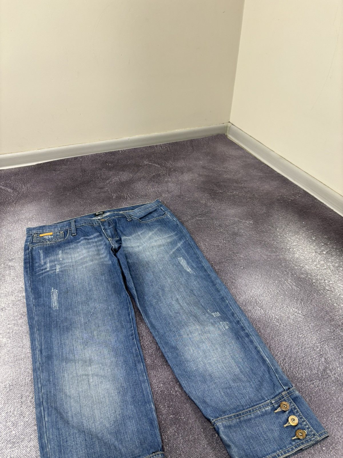 Dolce & Gabbana Vintage Dolce & Gabbana Women’s Embroidered Logo Denim Jeans Size 34" / US 12 / IT 48 - 12 Thumbnail