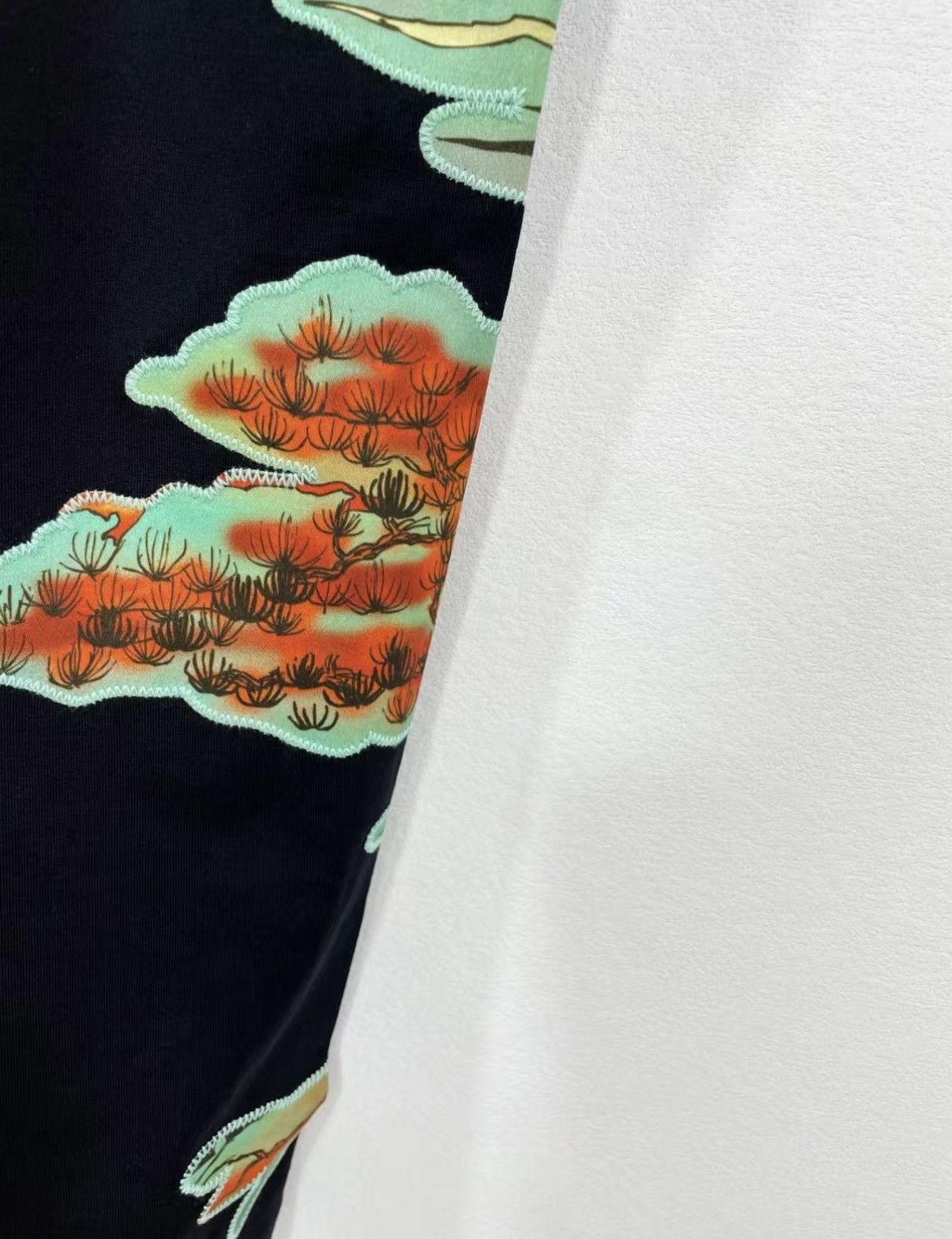 Givenchy Givenchy Heavyweight Embroidered Cotton Short J30 Size US XS / EU 42 / 0 - 5 Thumbnail