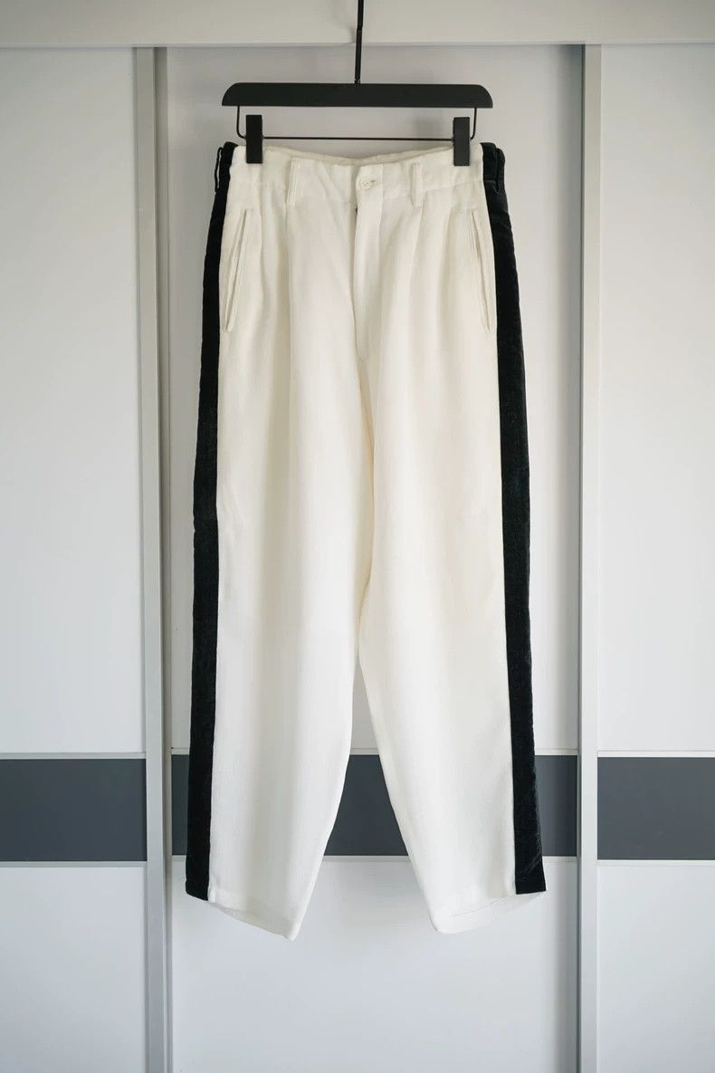 Yohji Yamamoto Yohji Yamamoto Yohji Yamamoto Velvet Panel Trousers Size S Size US 28 / EU 44 - 1 Thumbnail