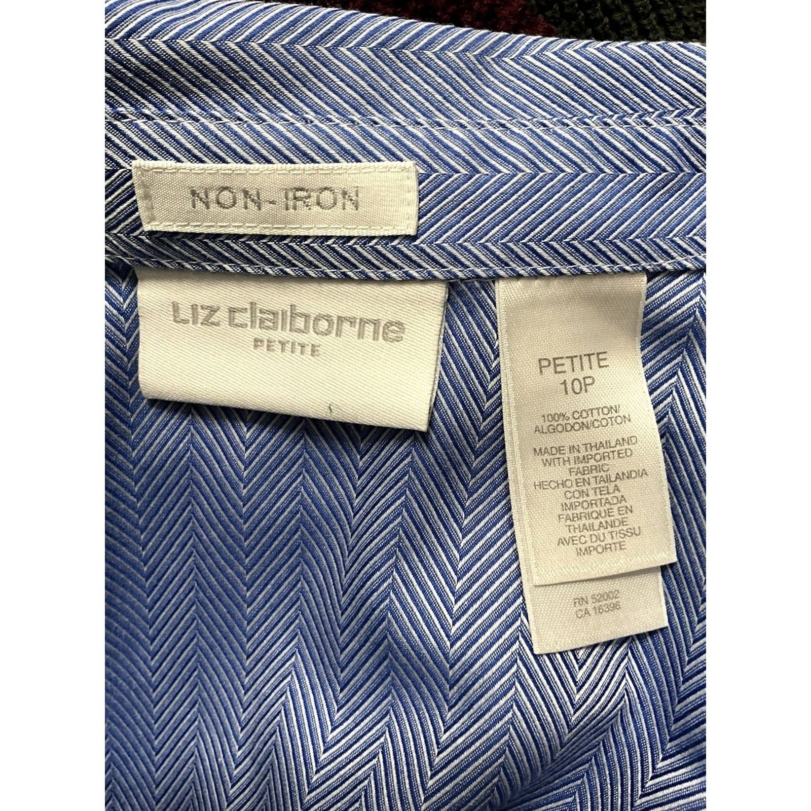 Liz Claiborne Liz Claiborne Lizsport Petite Women's Size 10P Blue Striped Button Up Shirt Top Size L / US 10 / IT 46 - 5 Thumbnail