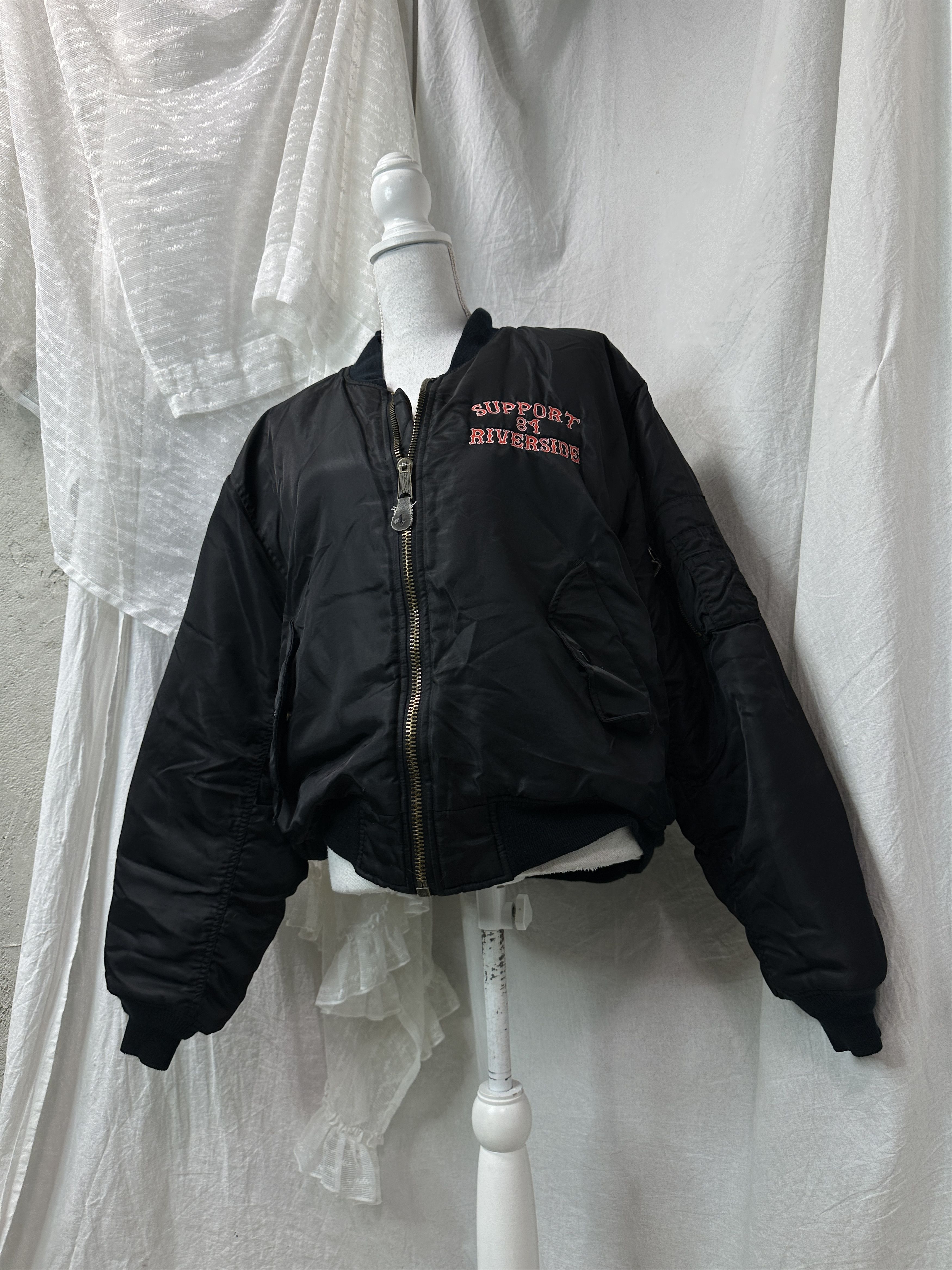 Vintage Vintage Reversible Big Red Machine MA-1 Bomber Jacket Y2K Size US L / EU 52-54 / 3 - 1 Thumbnail