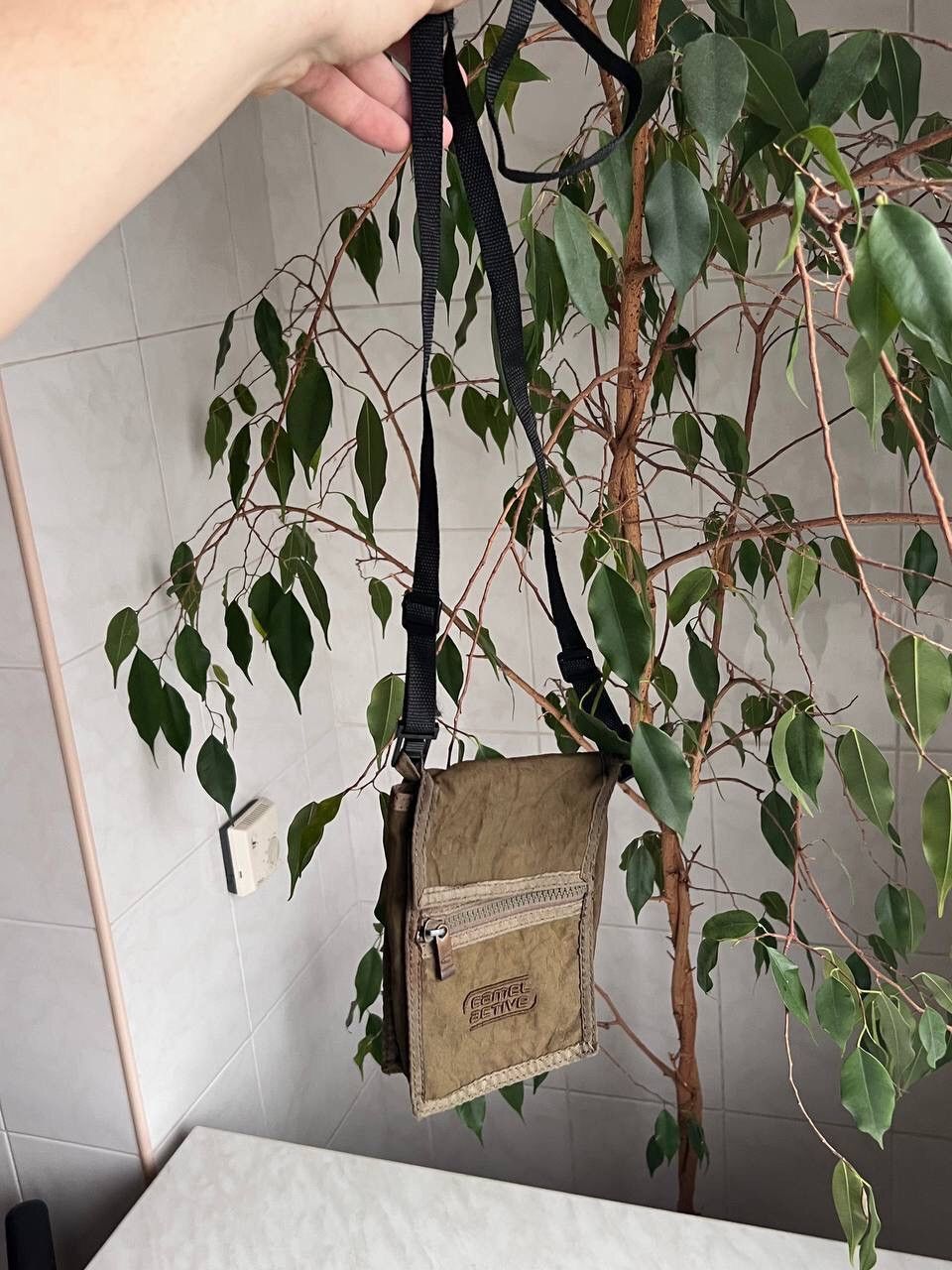 Japanese Brand × Vintage Vintage Camel Y2K Cross Body Military Shoulder Bag Khaki Size ONE SIZE - 9 Thumbnail