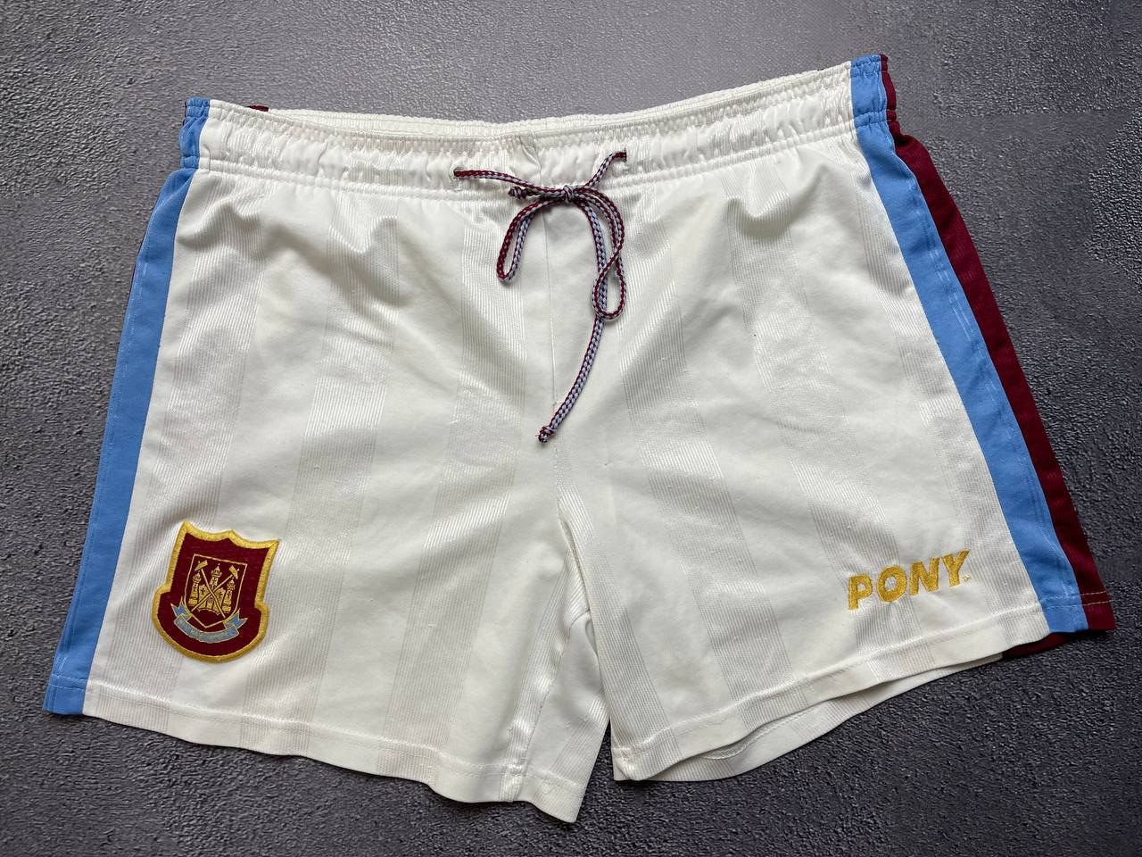 Vintage West Ham United 1995 Football Shorts Size M in White, Men’s (Size 32)