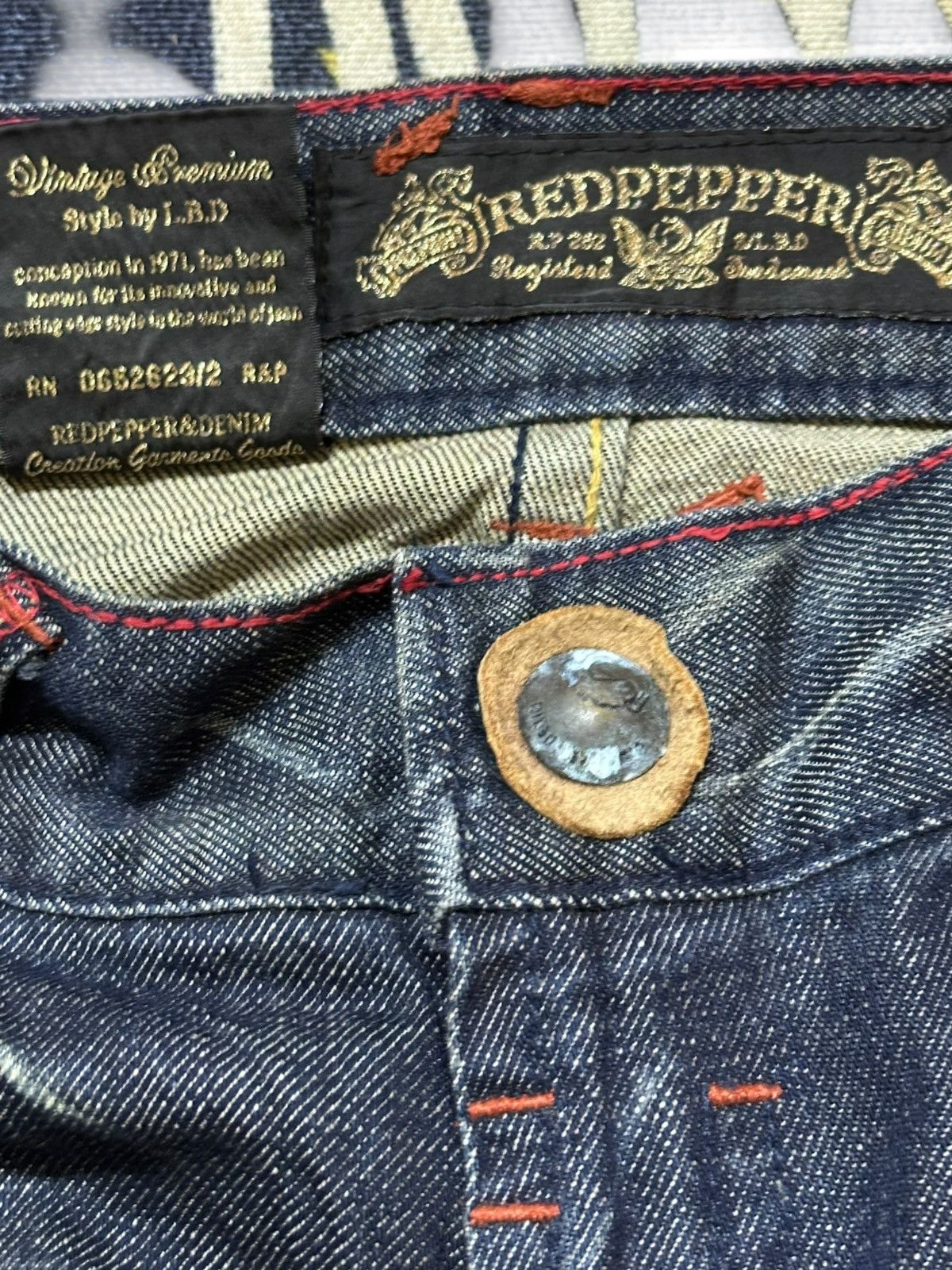 Ed Hardy Vintage Red Pepper Skulls Embroided Punk Denim Size US 33 - 4 Thumbnail