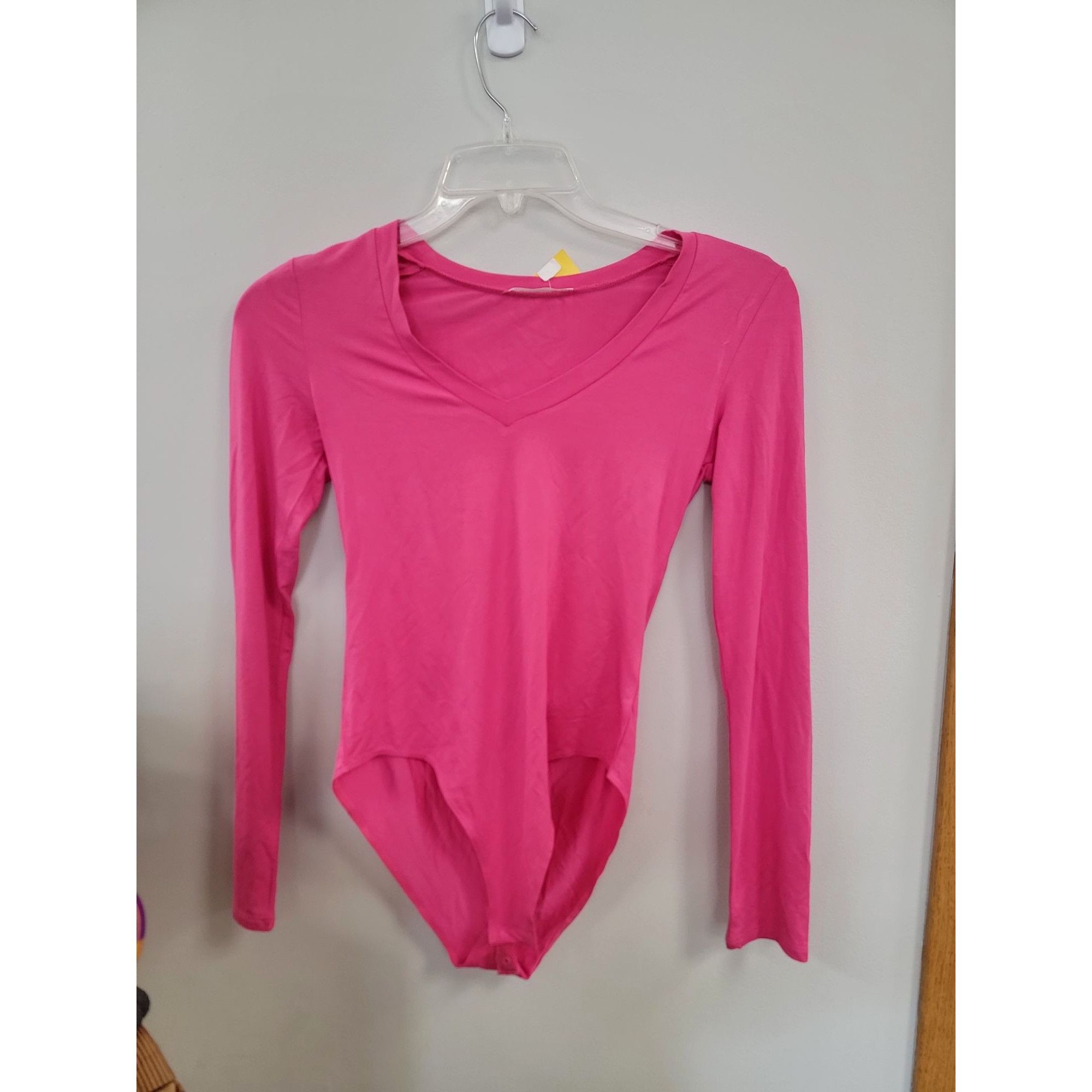 Other Womens Pink Long Sleeve V-Neck Bodysuit By Mangopop Size S / US 4 / IT 40 - 3 Thumbnail