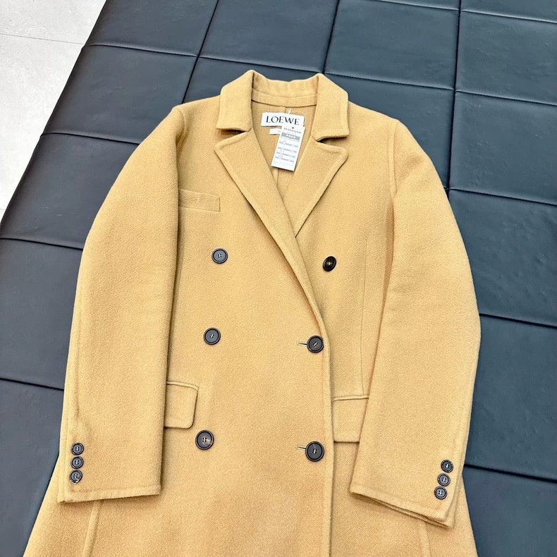 LOEWE Long cashmere silhouette coat