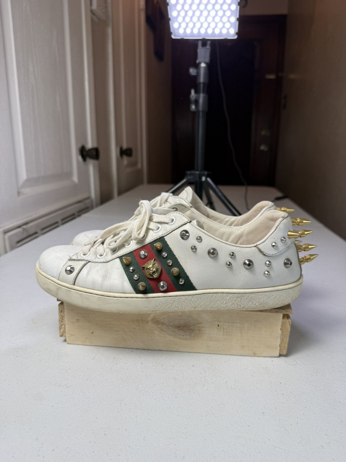 Gucci Gucci Sneakers White with Web and Studs Sz 7.5 G / US 8.5 Size US 7.5 / EU 40-41 - 5 Thumbnail