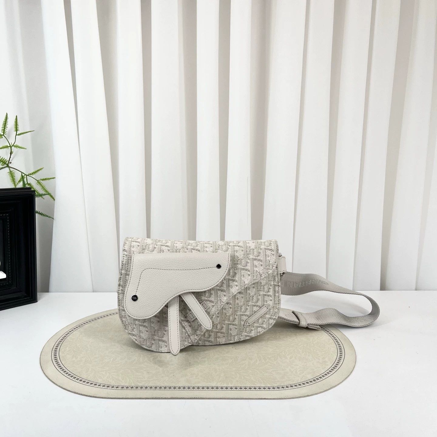Dior Pre-loved Bag Very good condition Size ONE SIZE - 1 Thumbnail