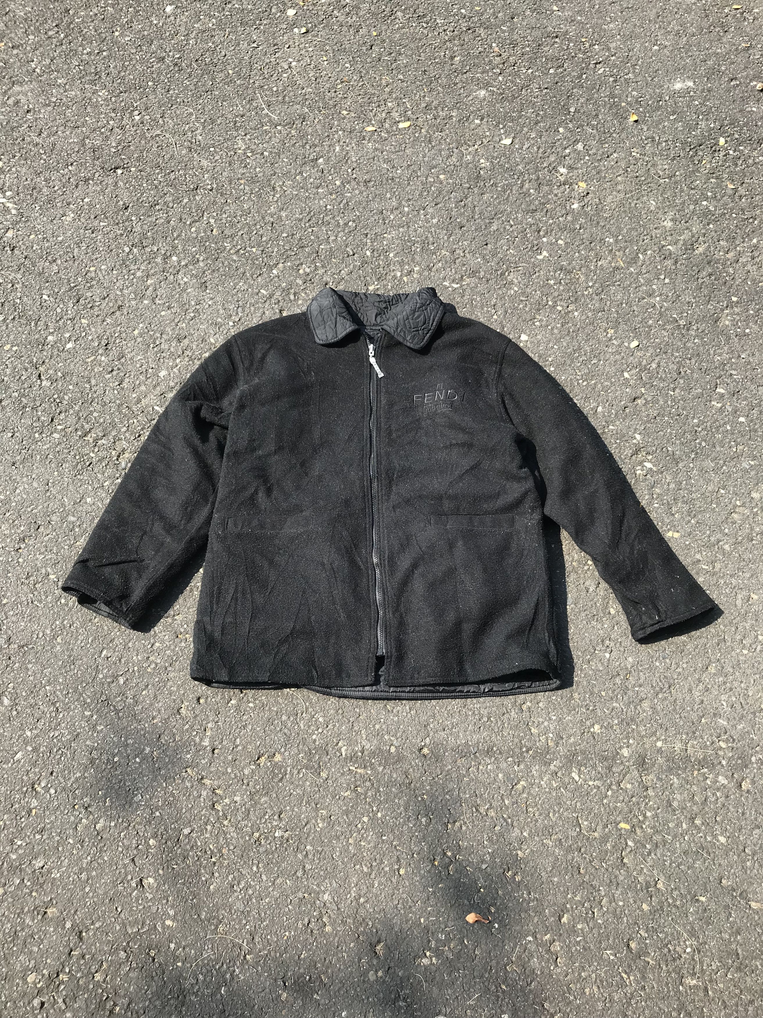 Designer × Fendi Vintage 90s Fendi maglia reversible big logo Size US XL / EU 56 / 4 - 1 Thumbnail