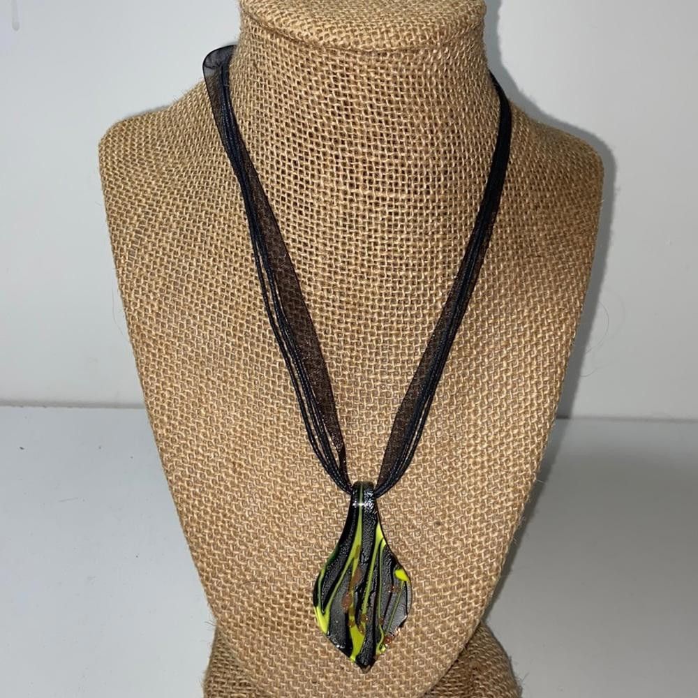 Designer Silver/Green Blown Glass Necklace Size ONE SIZE - 6 Thumbnail