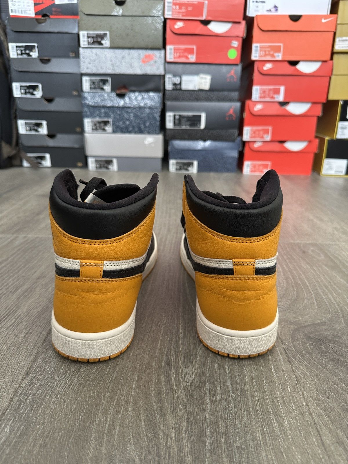 Nike Nike Air Jordan 1 Men's Retro High OG Taxi Yellow Toe Size US 10 / EU 43 - 4 Thumbnail