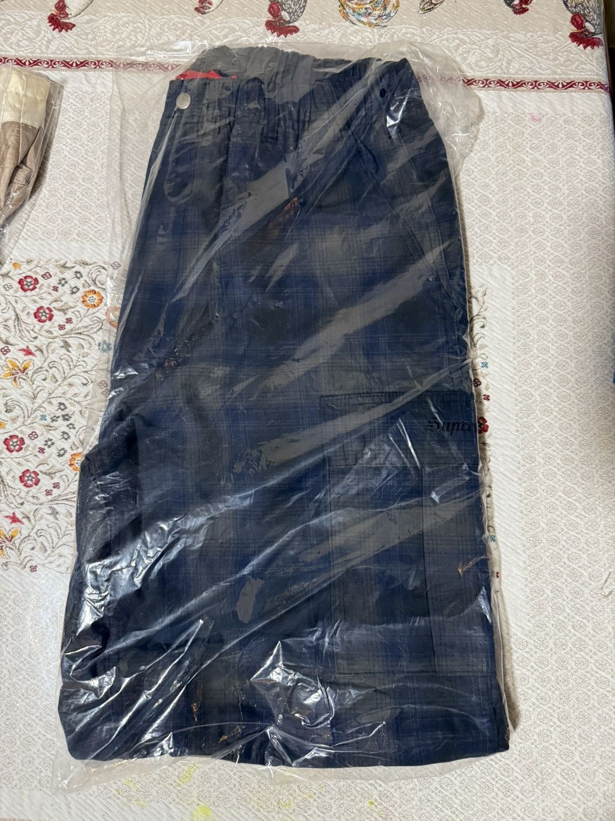 Supreme Supreme Shadow Plaid Cargo Short Size XL SS25 Black Shorts Size US 36 / EU 52 - 4 Thumbnail