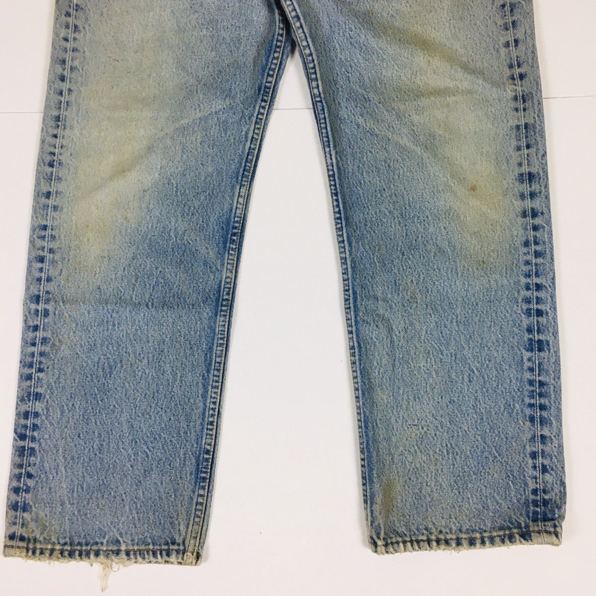 Levi's Vintage Clothing Vintage Levi’s 501xx Distress Denim Size US 40 / EU 56 - 2 Thumbnail
