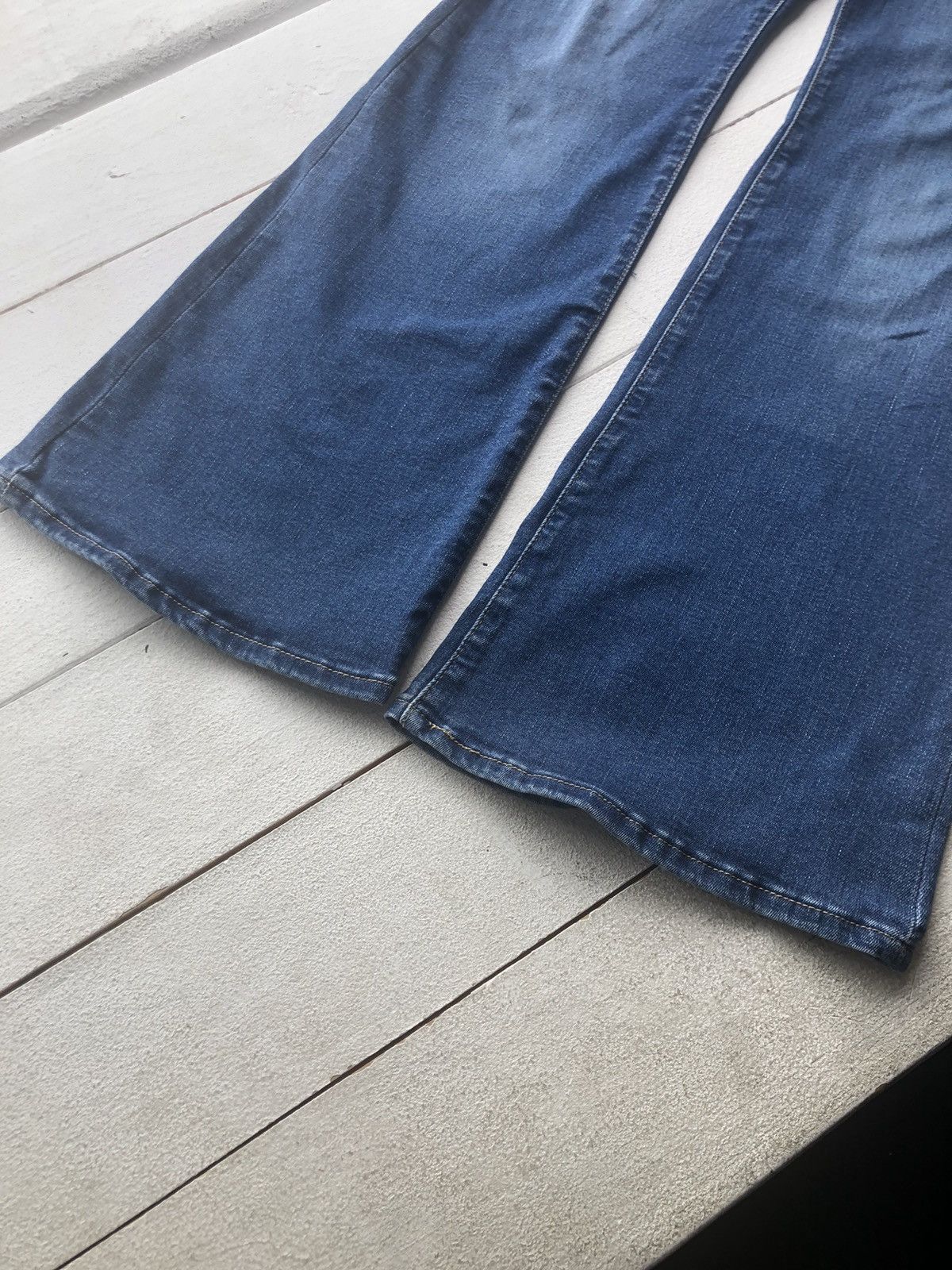 Levi's LEVI’S VINTAGE Y2K BELL BOTTOM JAPANESE STYLE DENIM JEANS Size 33" - 3 Thumbnail