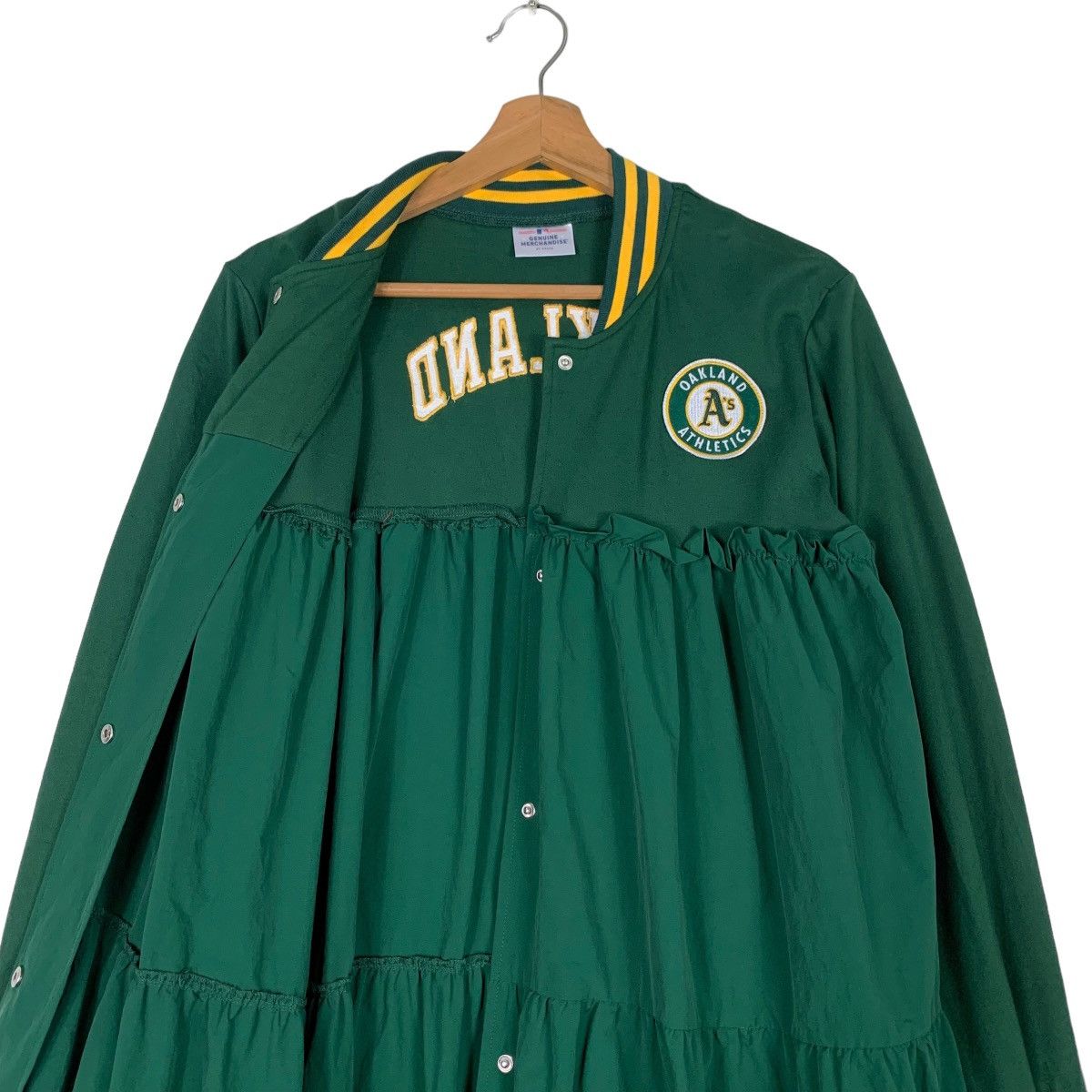 Japanese Brand OAKLAND ATHLETICS BIG LOGO DRESS #0646-C30 Size M / US 6-8 / IT 42-44 - 13 Thumbnail