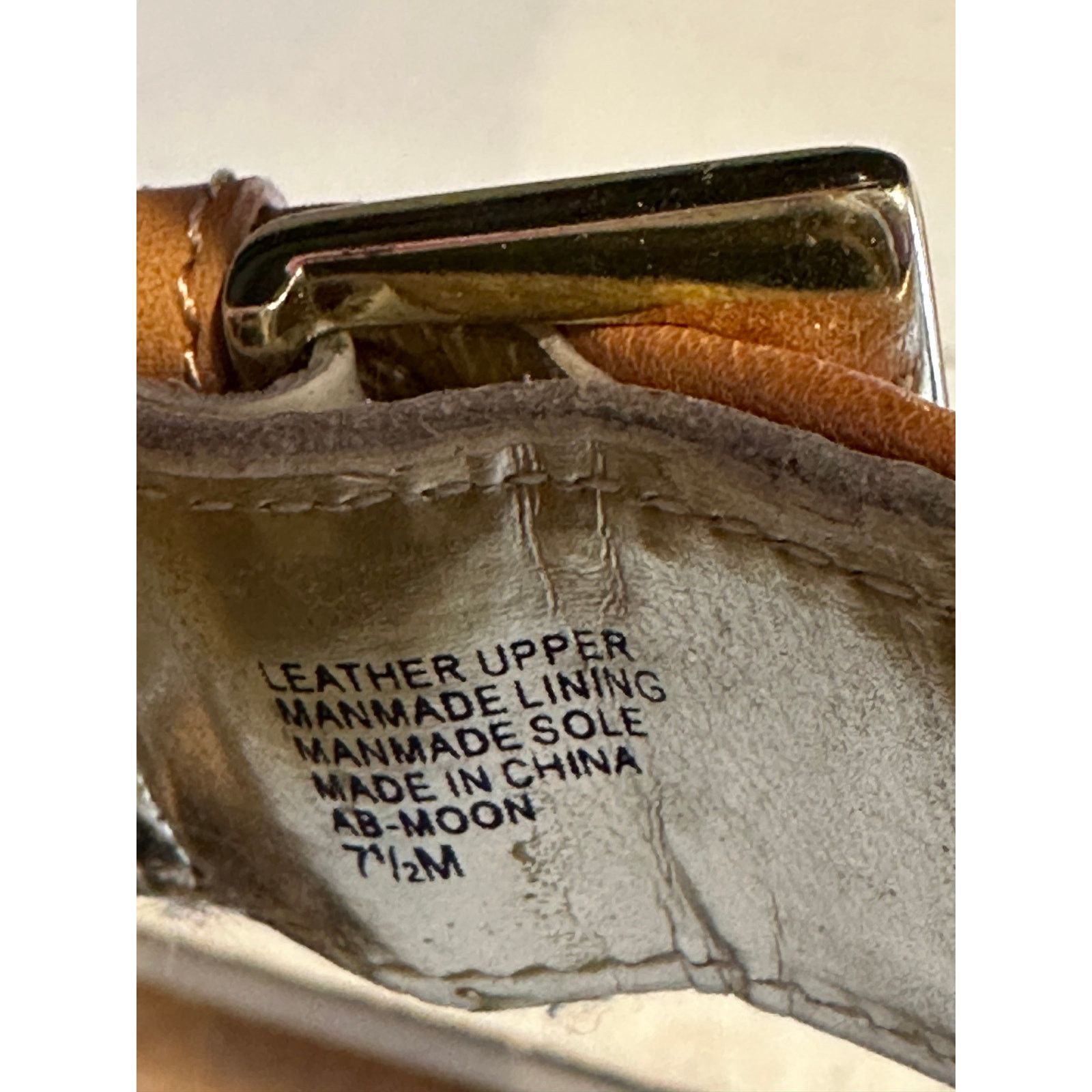 Other Audrey Brooke White Patent Leather Gold Slingback Heels 7.5 Size US 7.5 / IT 37.5 - 11 Thumbnail