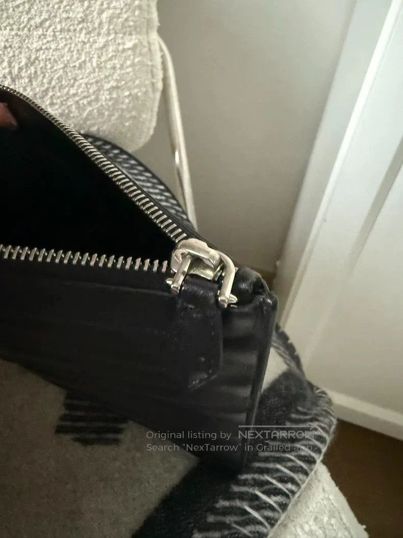 Givenchy Givenchy American Flag Leather Clutch . Size ONE SIZE - 3 Thumbnail